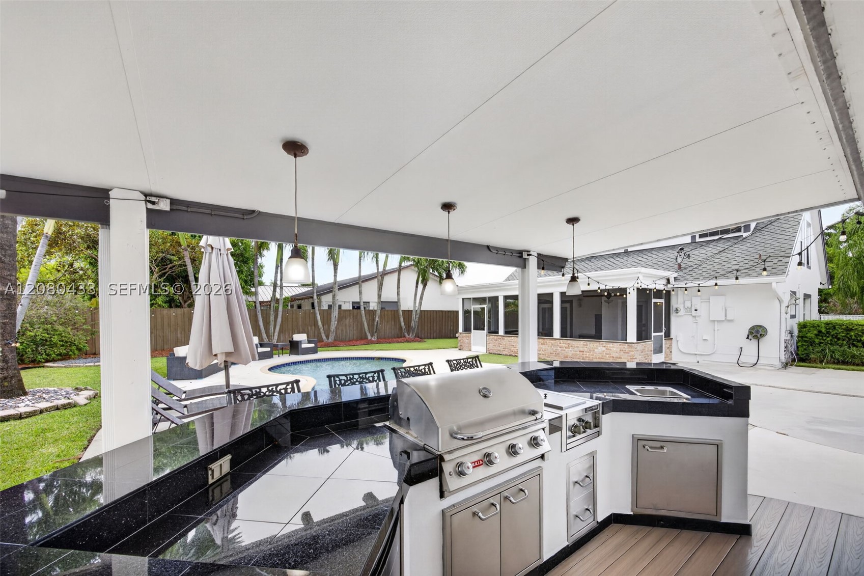18211 SW 95th Ct Palmetto Bay, FL 33157