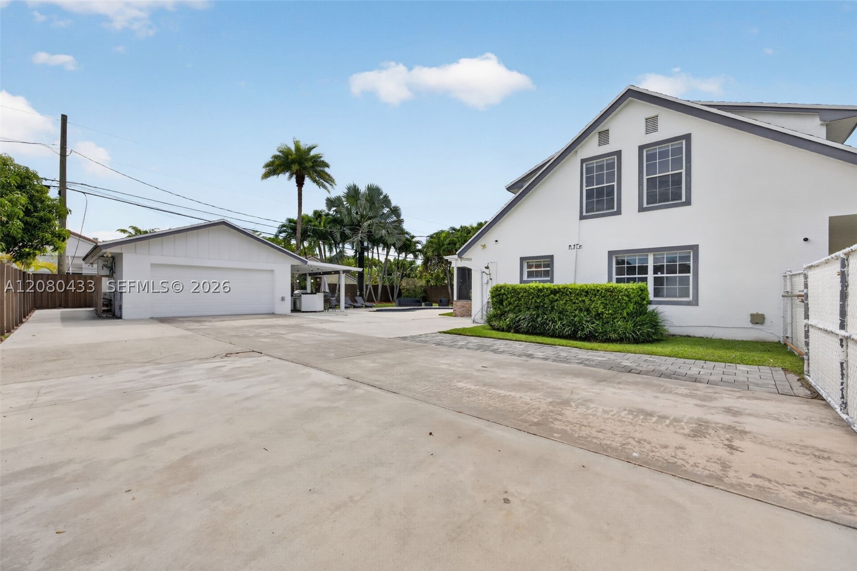 18211 SW 95th Ct Palmetto Bay, FL 33157