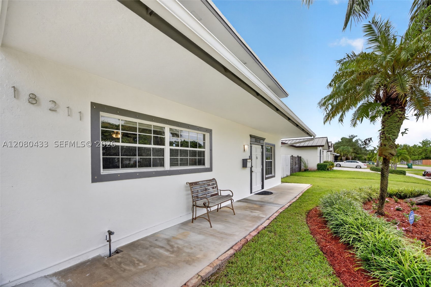 18211 SW 95th Ct Palmetto Bay, FL 33157