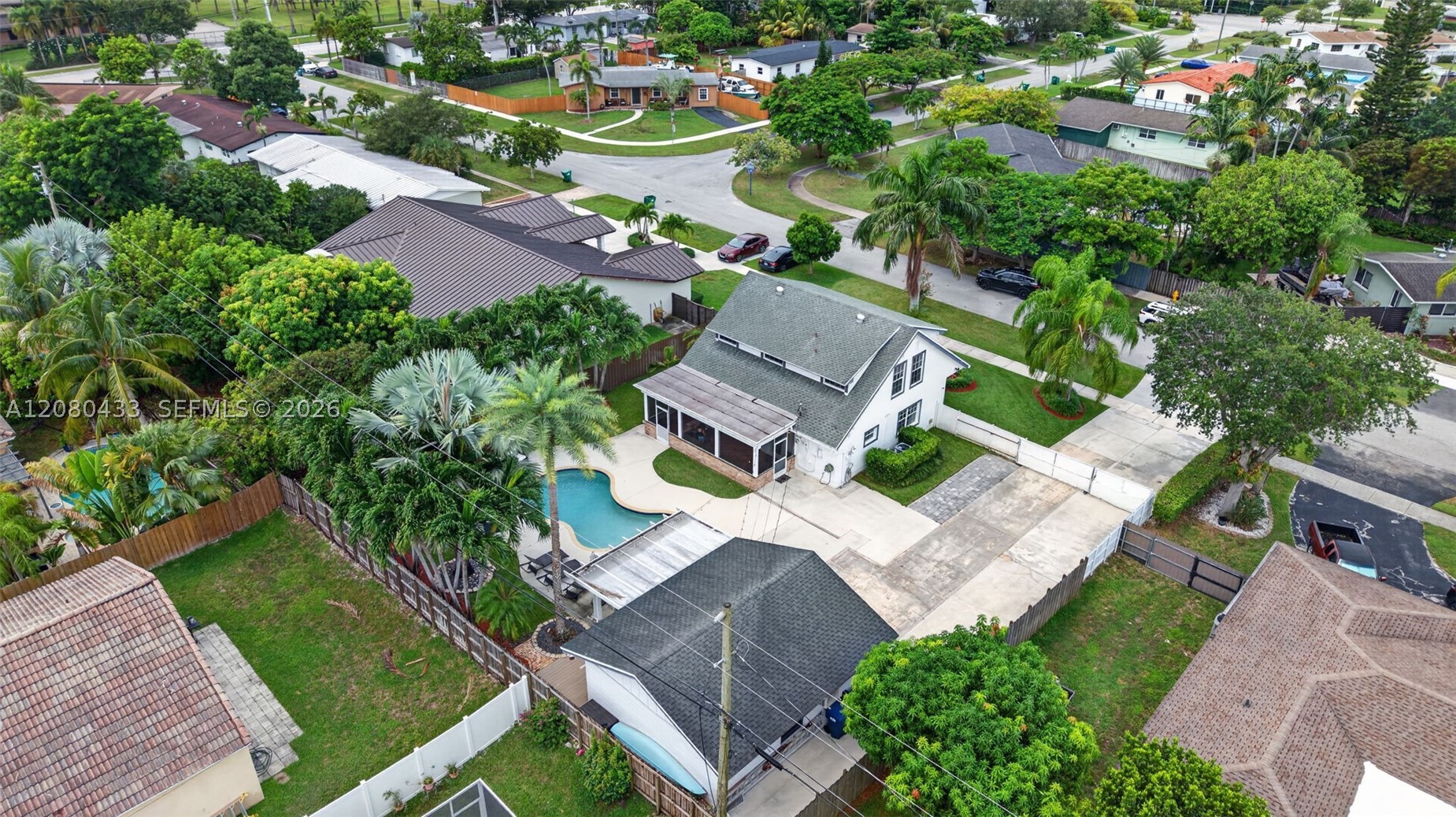 18211 SW 95th Ct Palmetto Bay, FL 33157