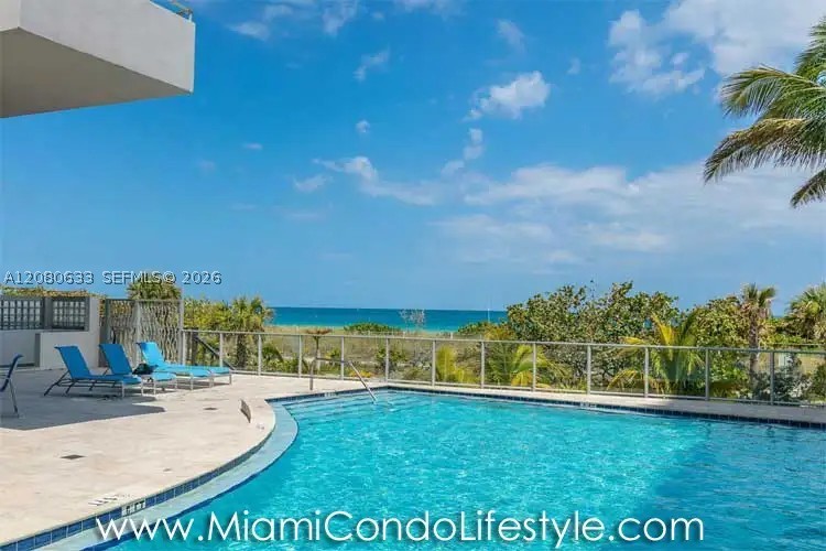 9225 Collins Ave #1003