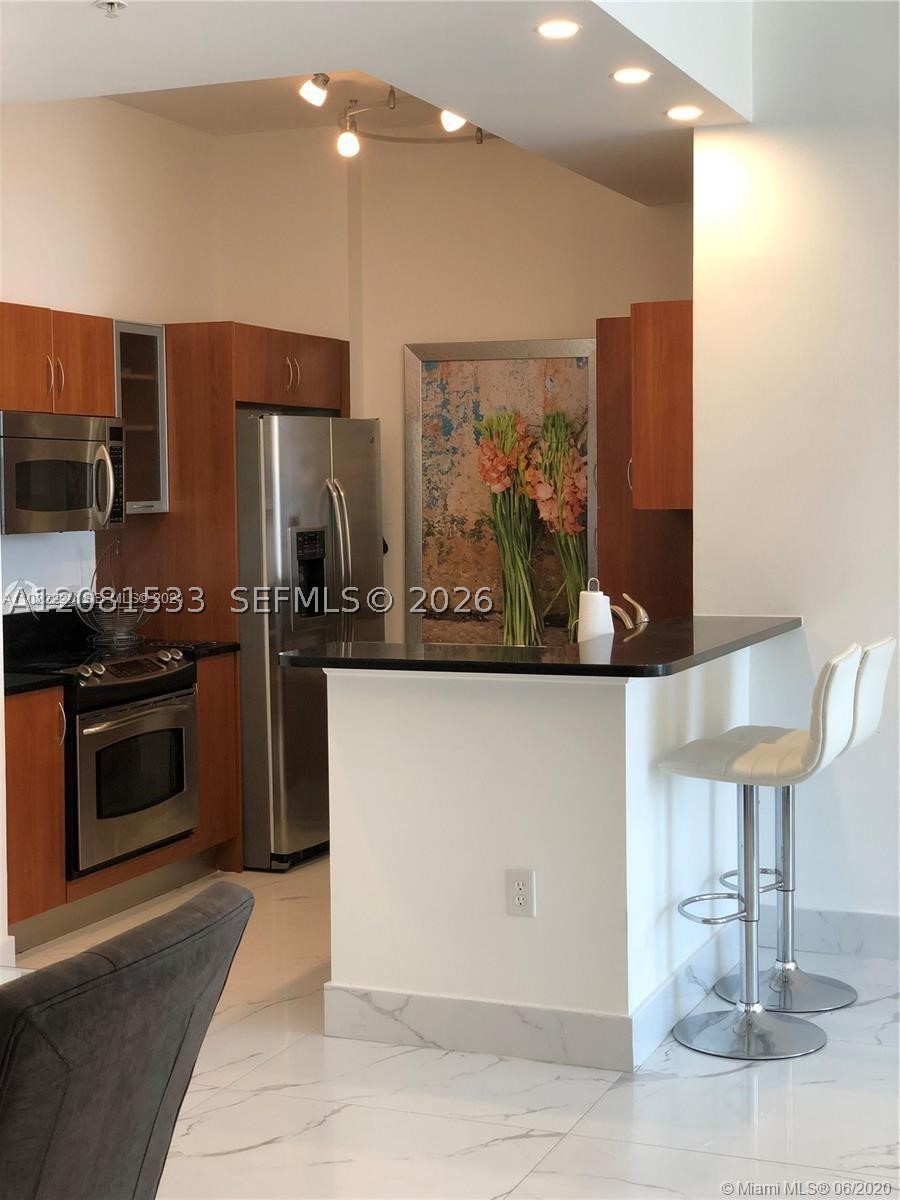 image The Venture at Aventura2