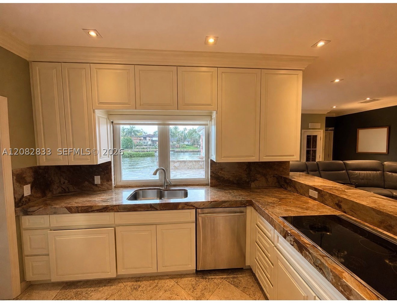 470 Marquesa Dr Coral Gables, FL 33156