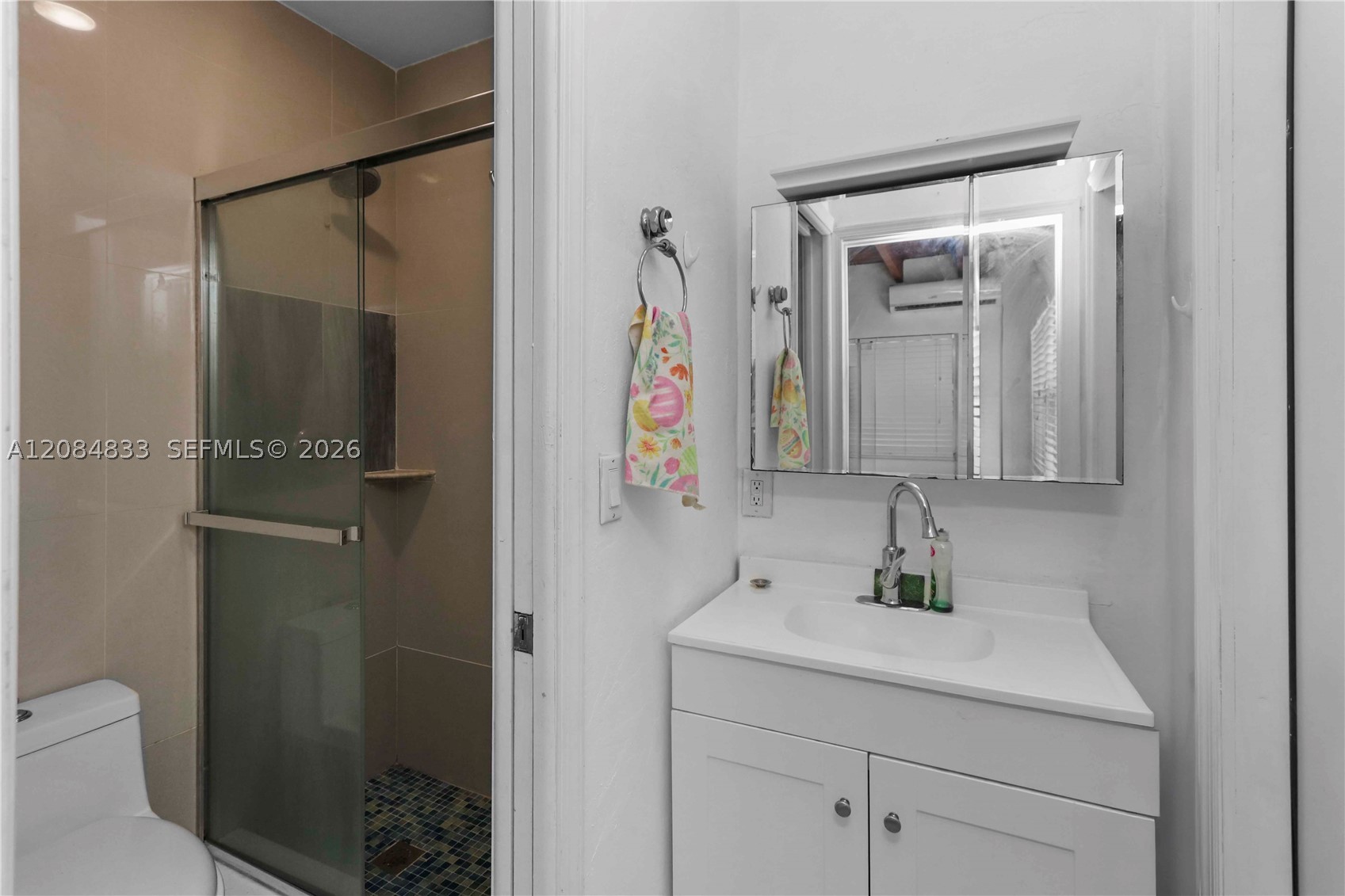 2532 SW 27th St Miami, FL 33133