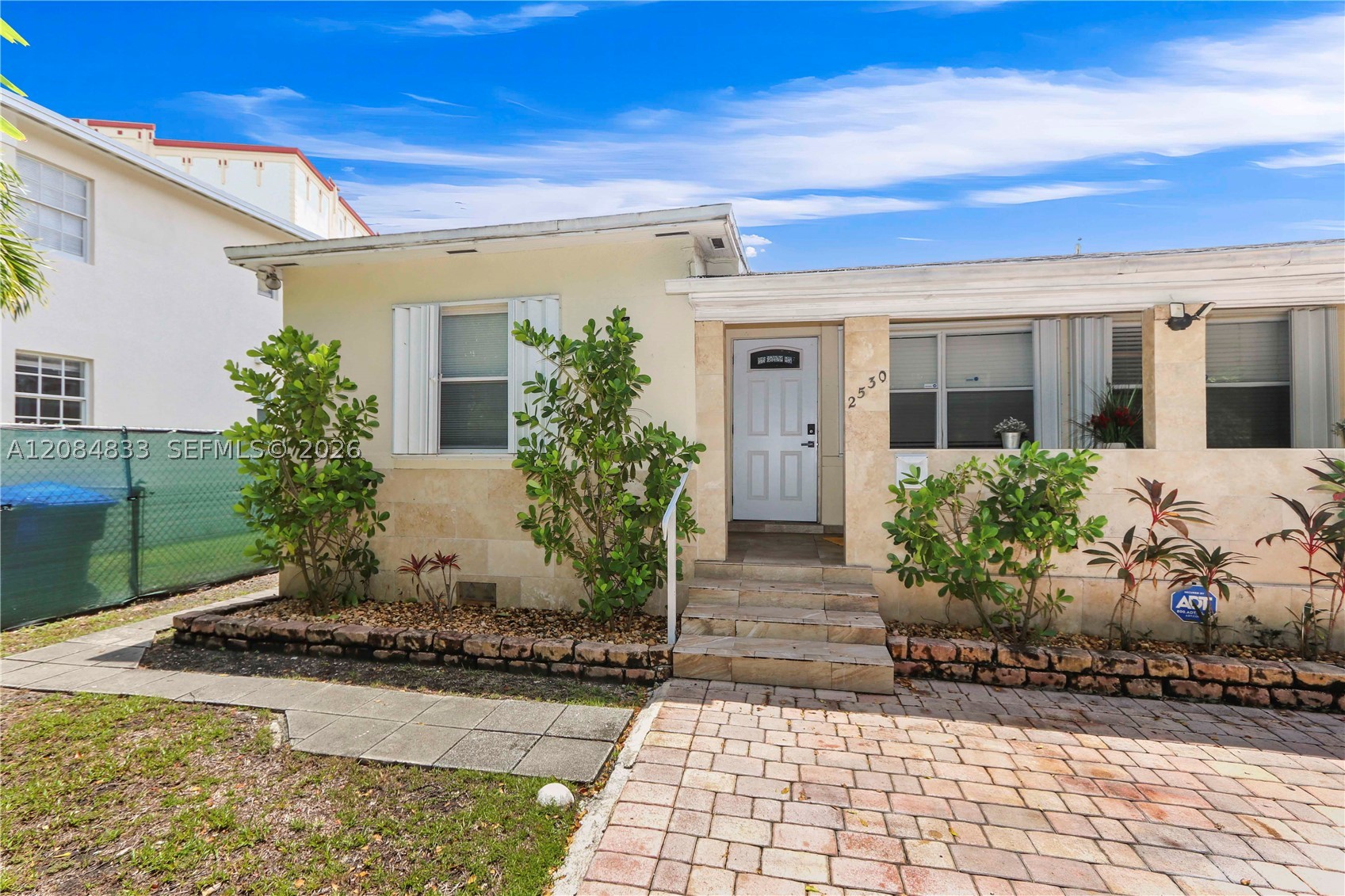 2532 SW 27th St Miami, FL 33133