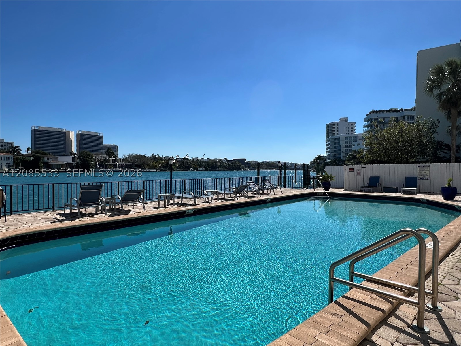 10101 E Bay Hbr Dr #301
