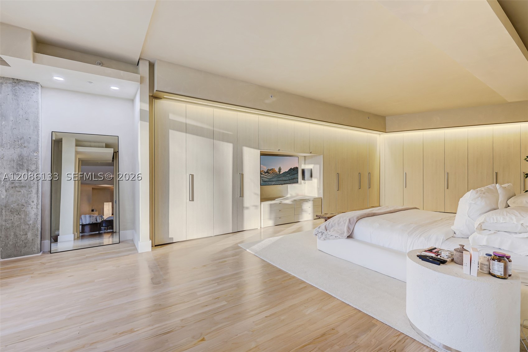 image Meridian Lofts9