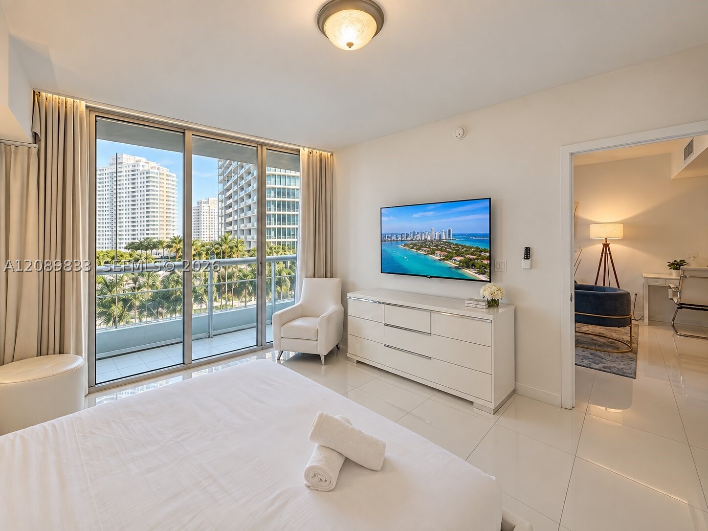 image Icon Brickell III (W Miami)3