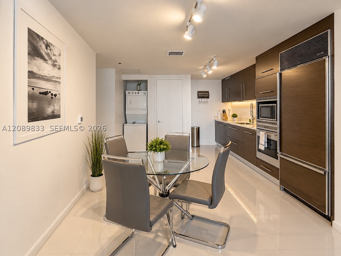 image Icon Brickell III (W Miami)7