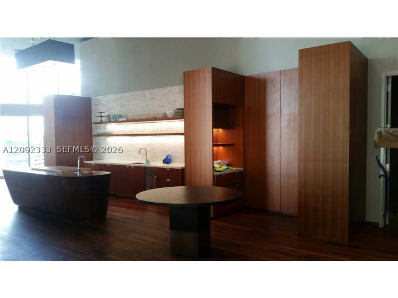 image Brickell House12