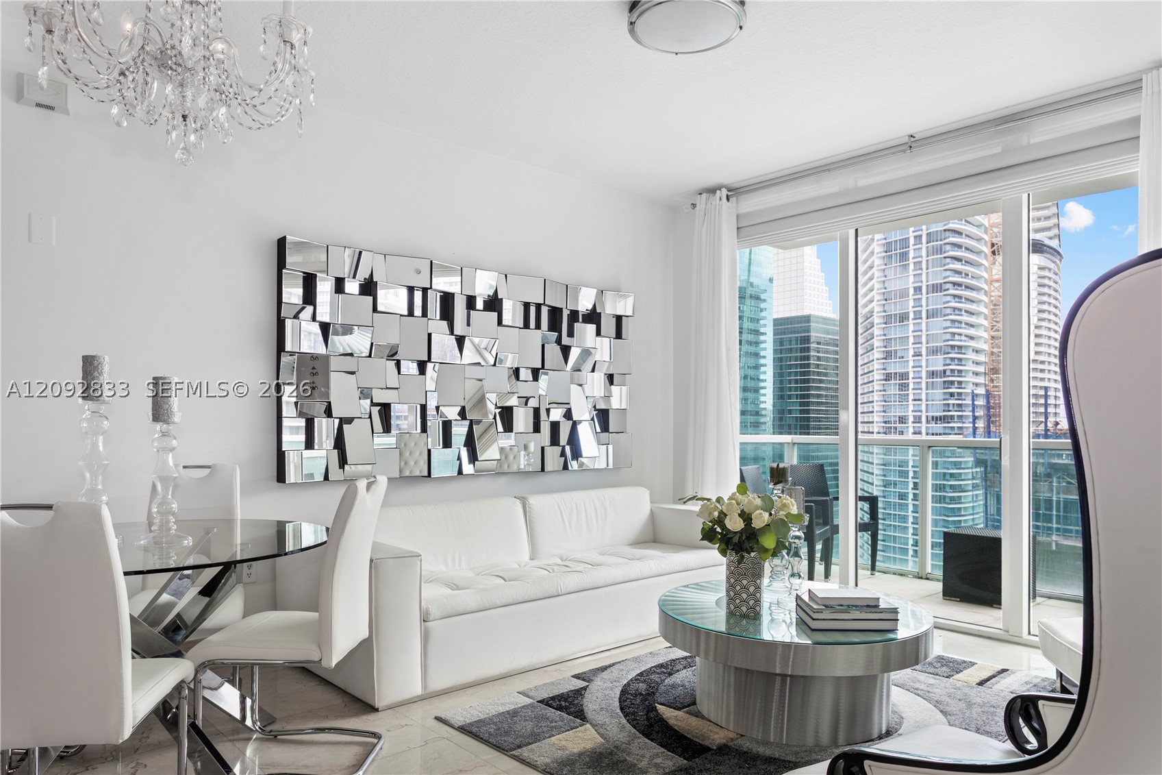 image Brickell on the River North2