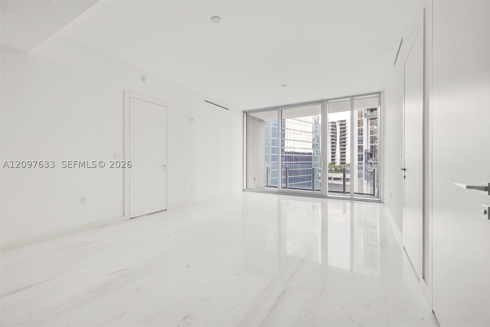 image Aston Martin Residences13