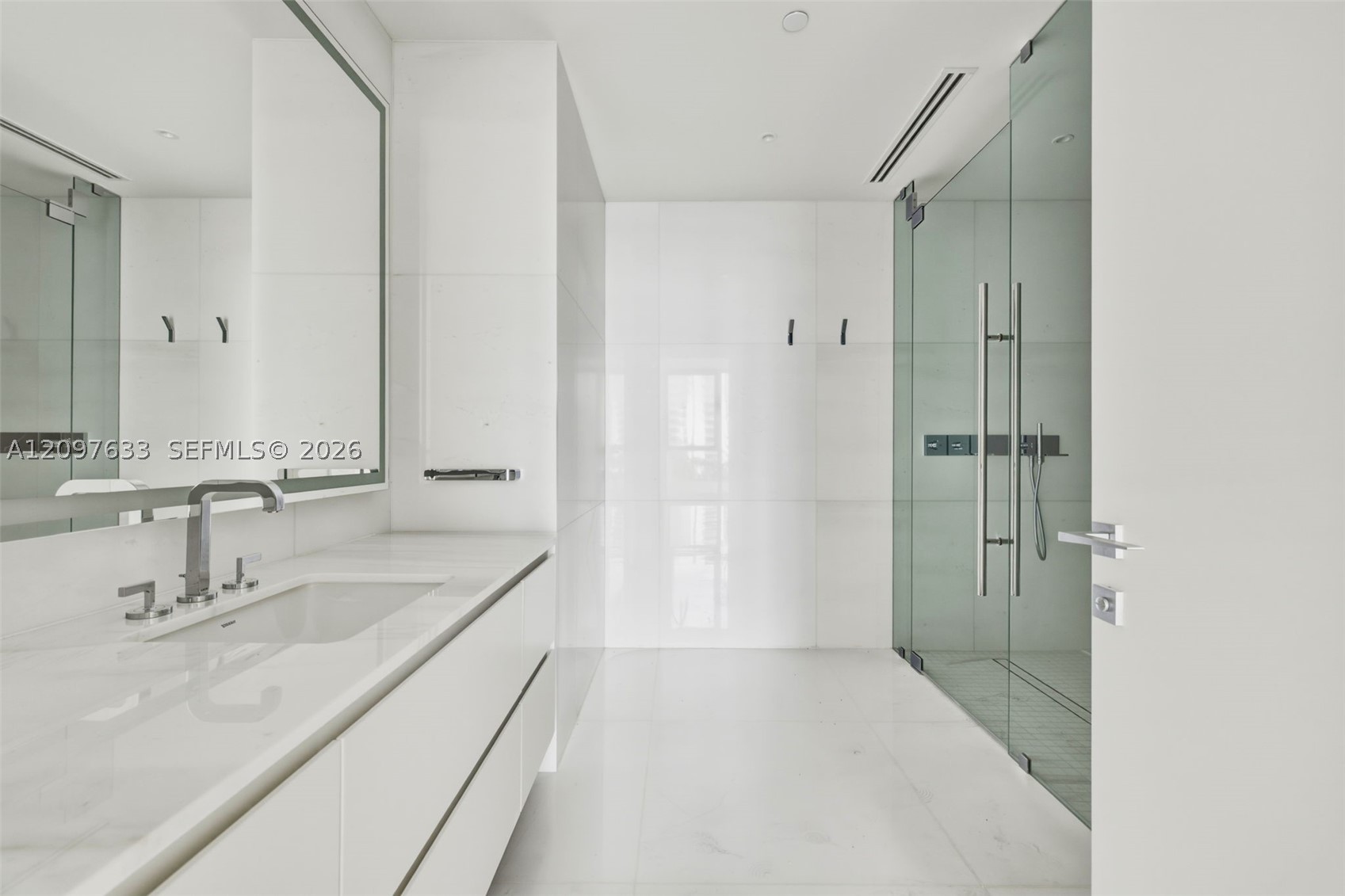 image Aston Martin Residences22