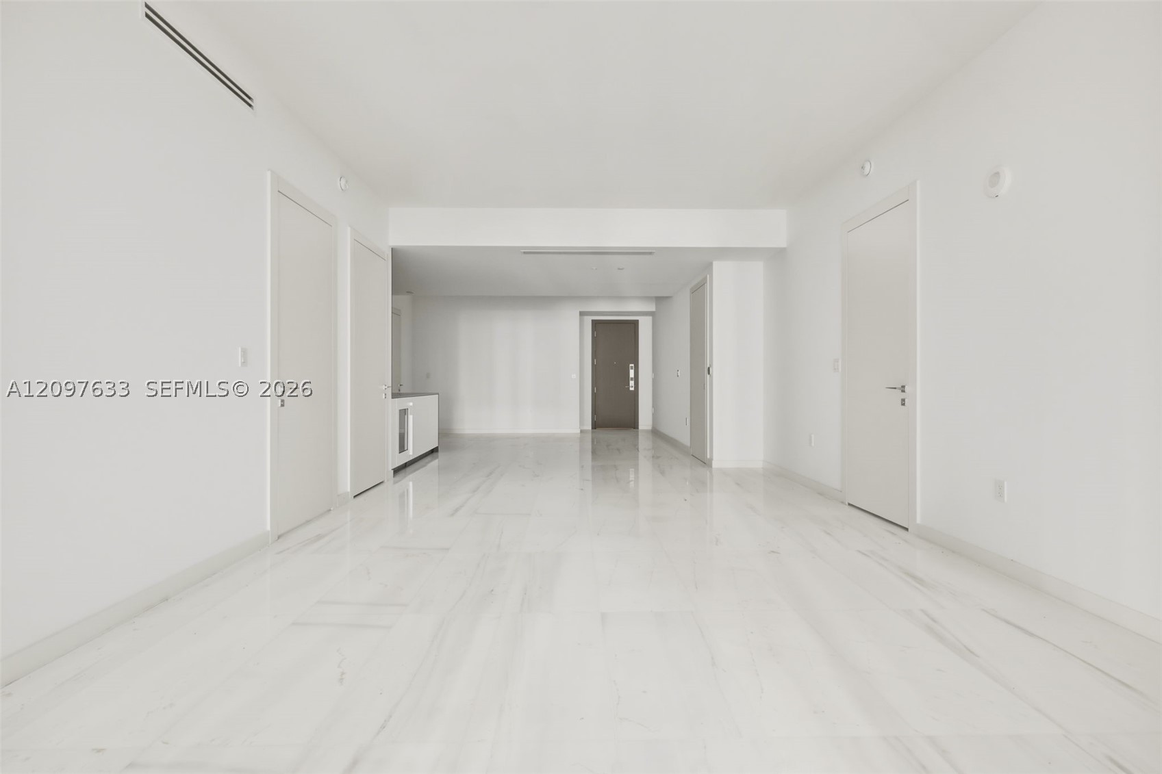 image Aston Martin Residences8