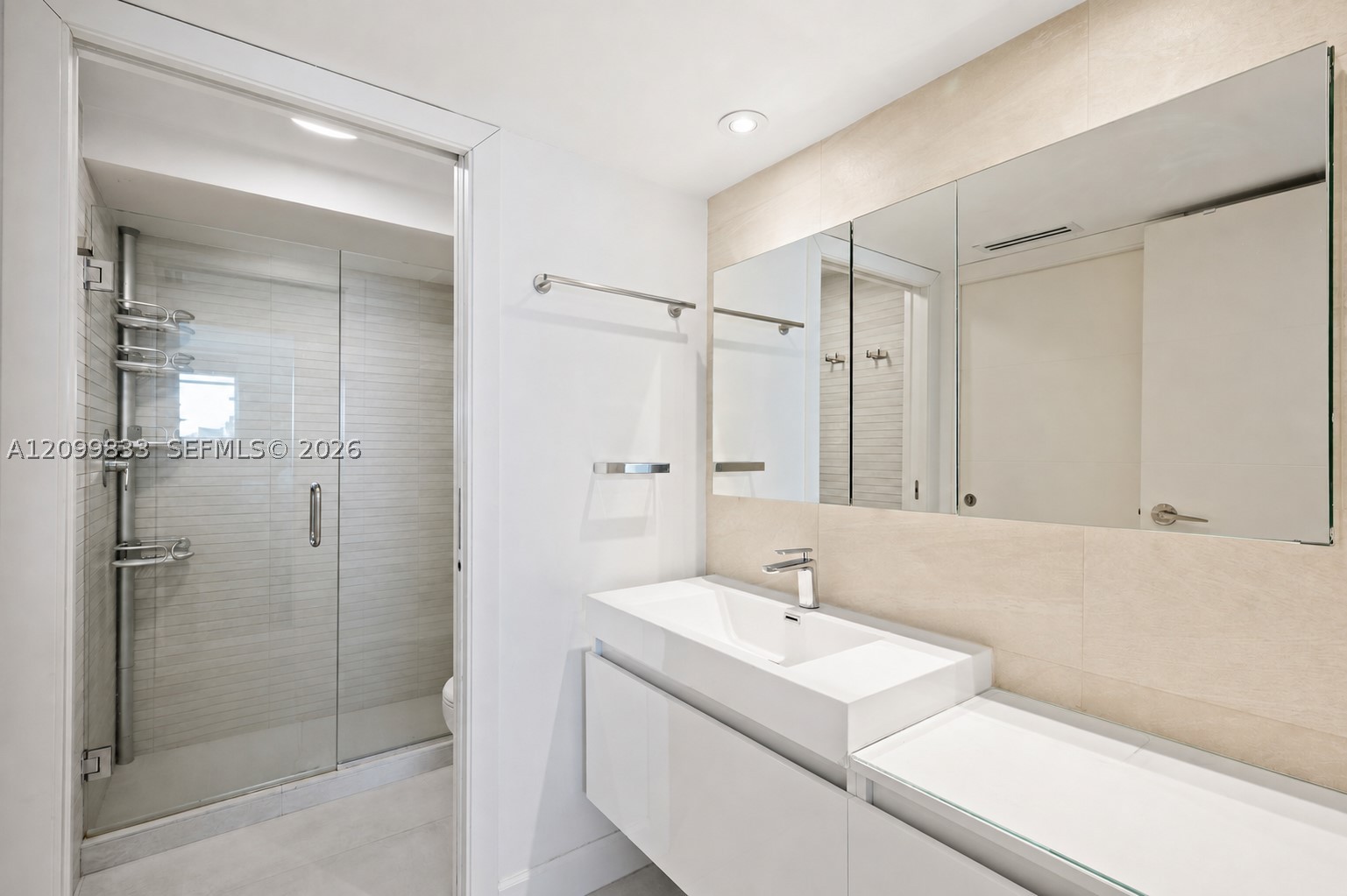 image Brickell Bay Club9