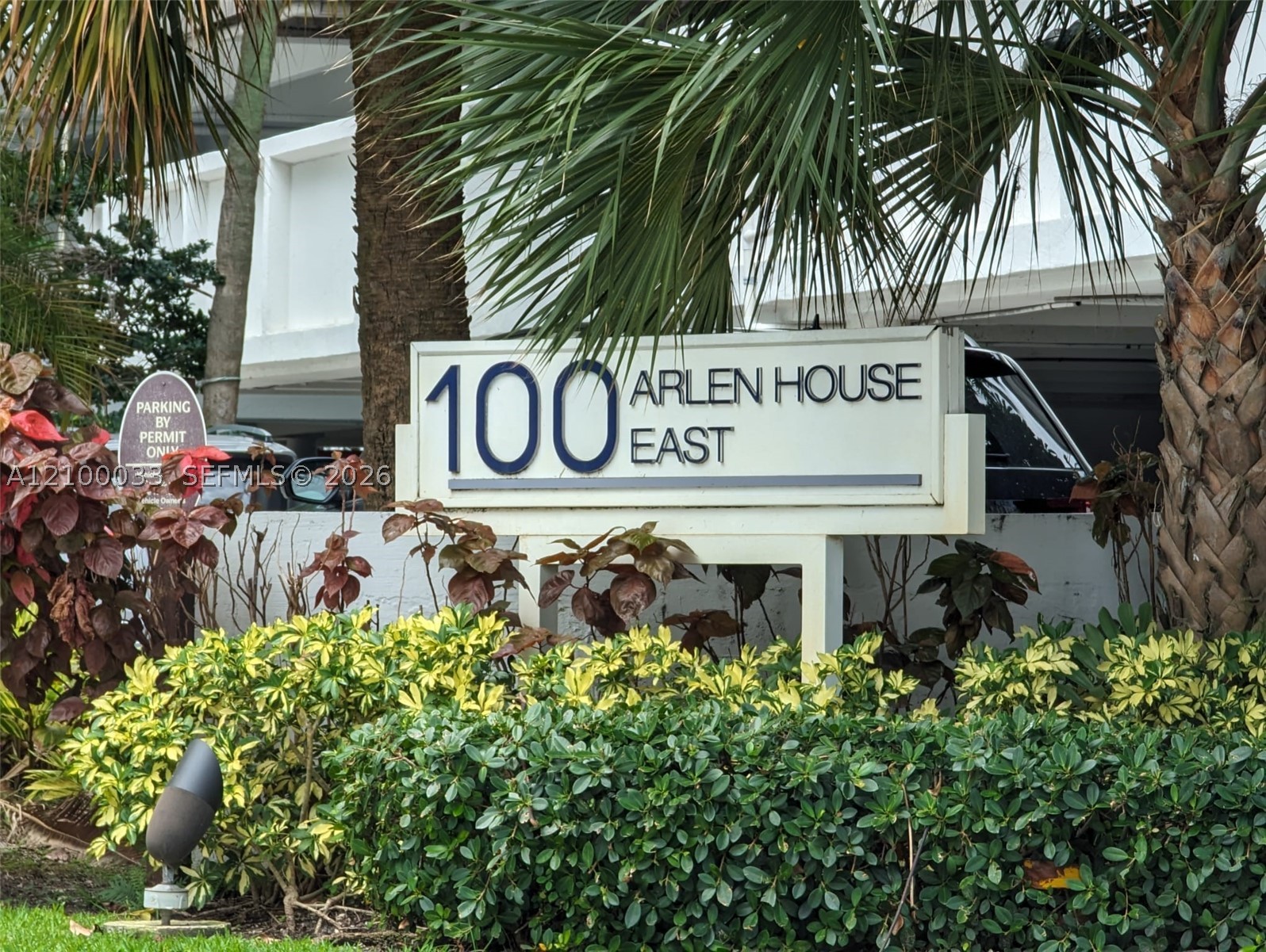 image Arlen House East1