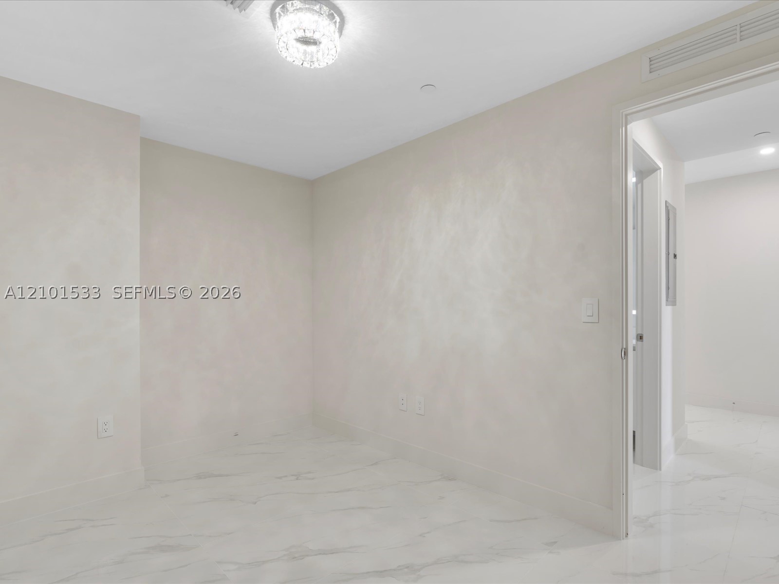 700 NE 24th St #4906 Miami, FL 33137