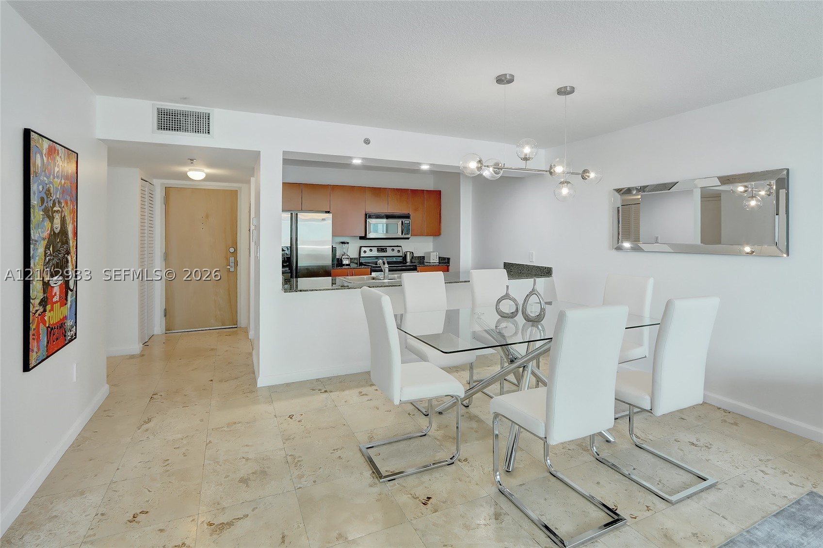 image The Club at Brickell Bay4