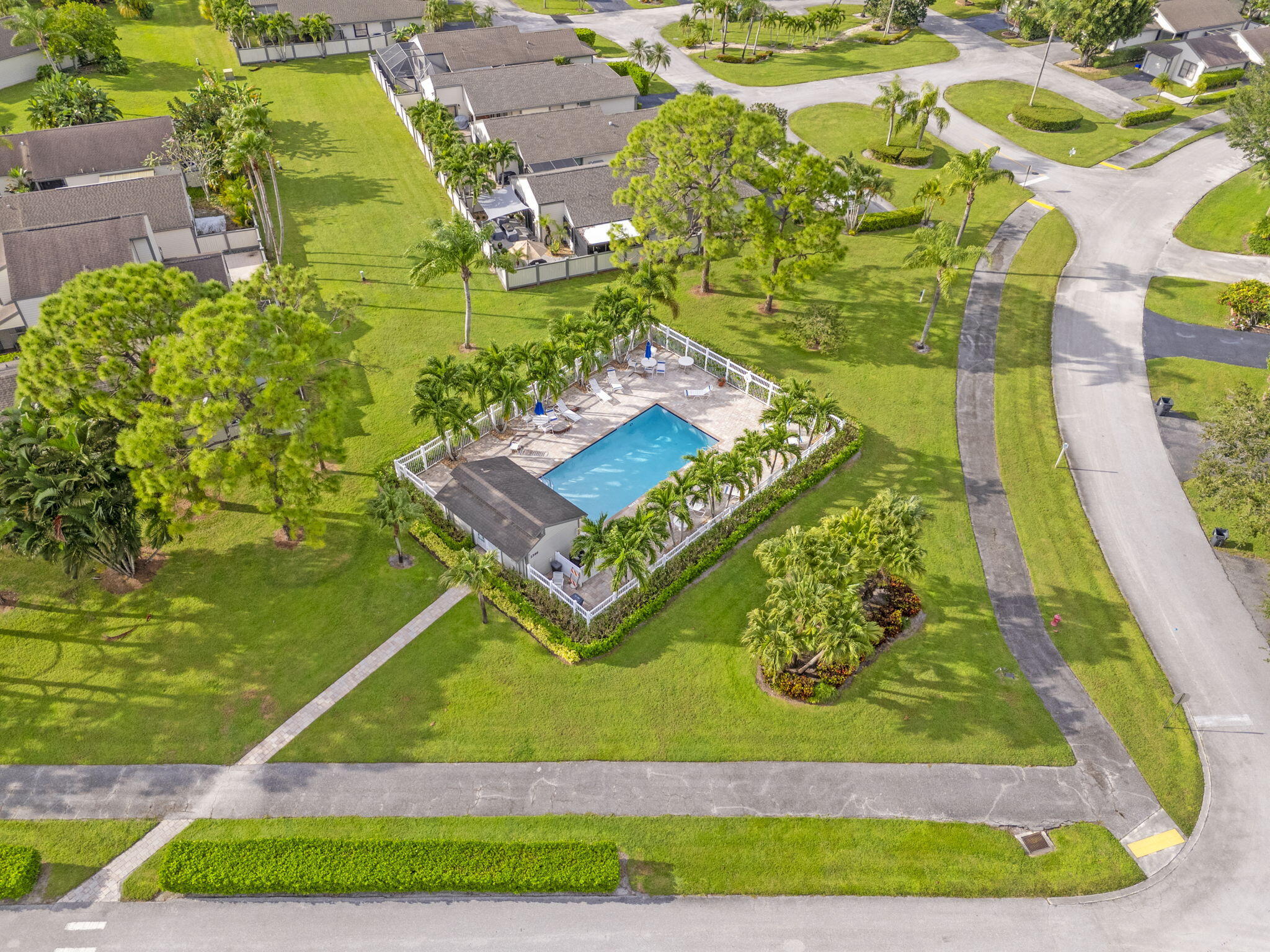 2474 Bedford Mews Wellington, FL 33414