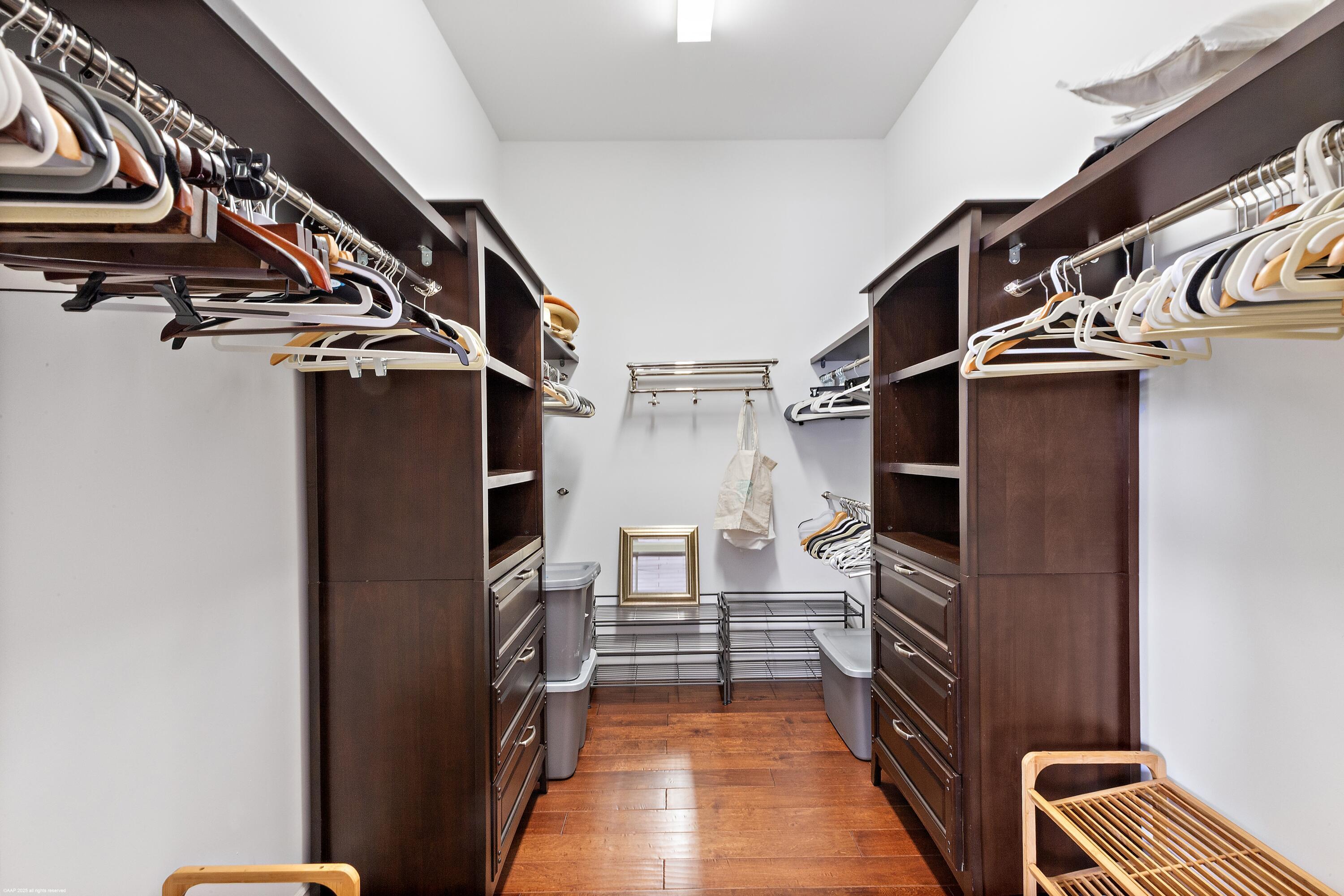 2990 SW Twin Oaks Wellington, FL 33414