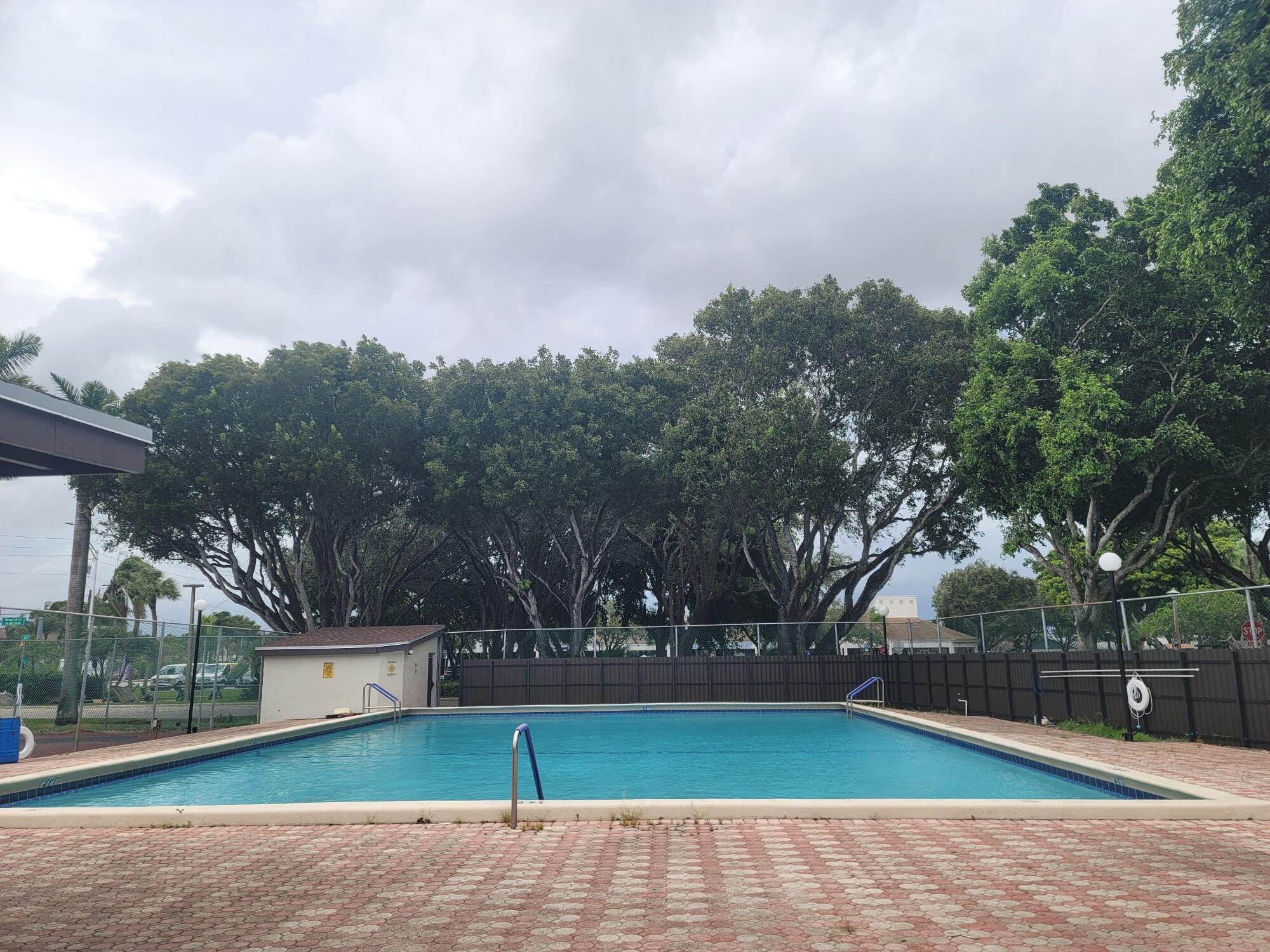 3816 SW 69th #2-q Miramar, FL 33023