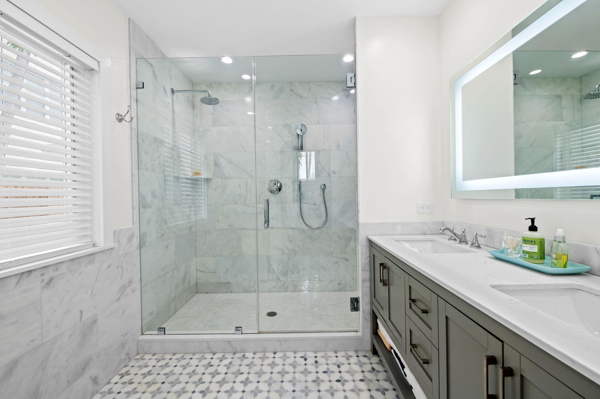 1004 SE 11th Fort Lauderdale, FL 33316