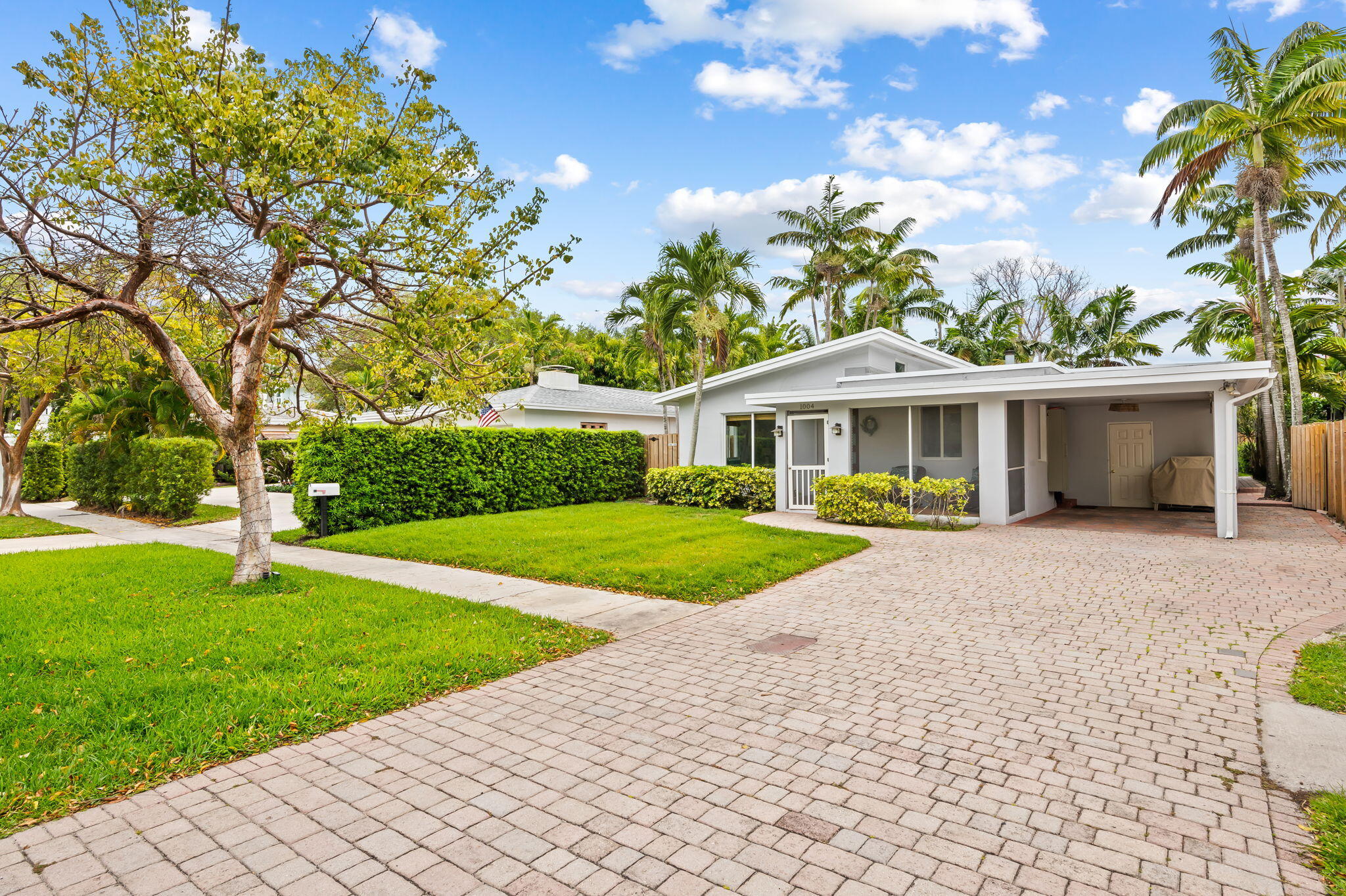 1004 SE 11th Fort Lauderdale, FL 33316