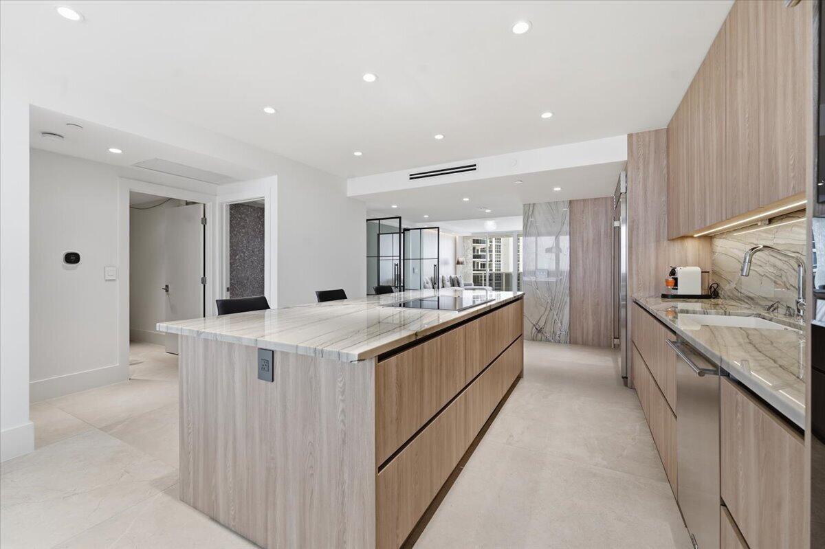 3100 N Ocean #1902 Fort Lauderdale, FL 33308