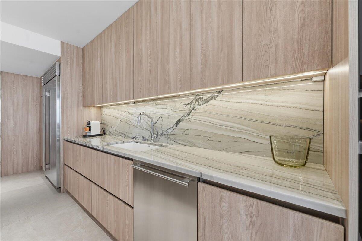 3100 N Ocean #1902 Fort Lauderdale, FL 33308