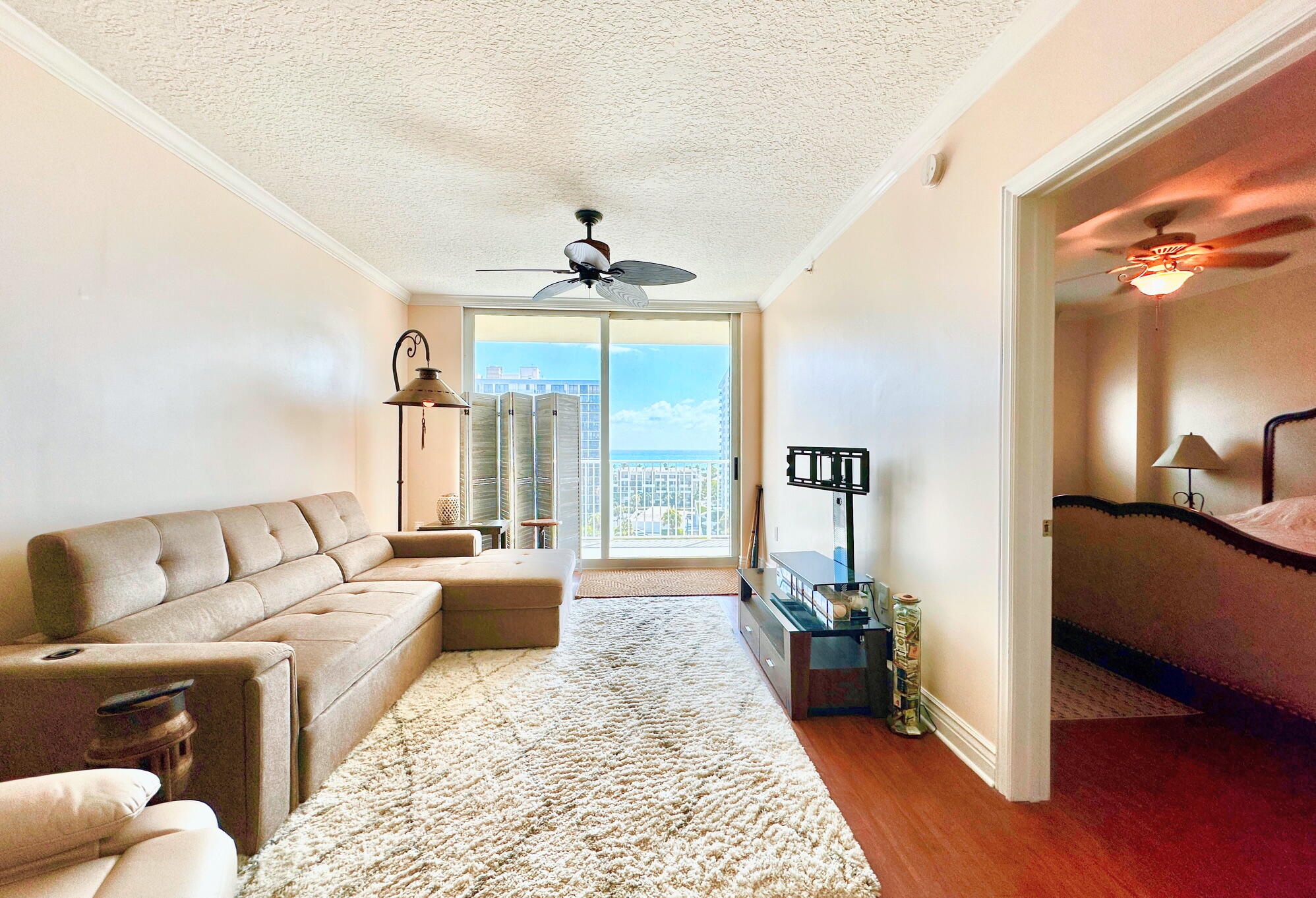 3020 NE 32nd #1003