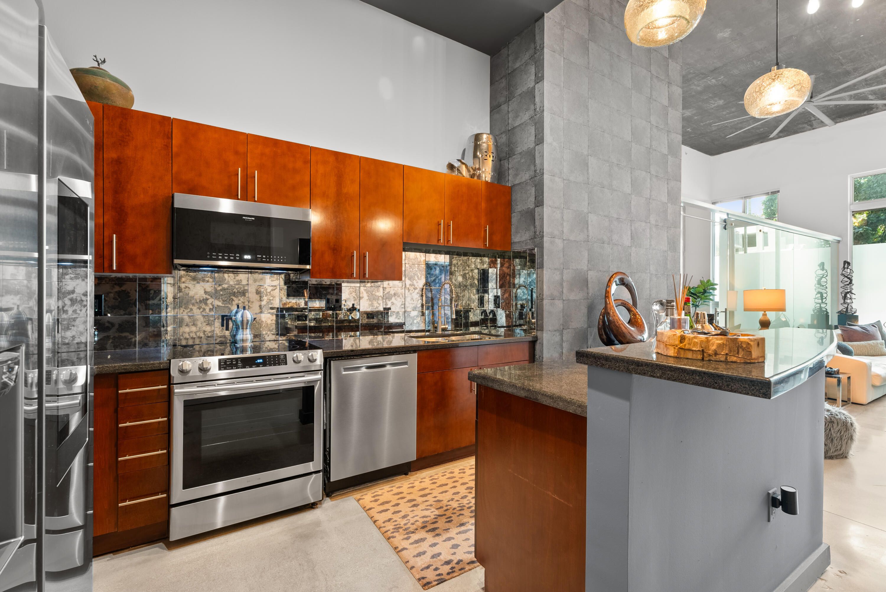 300 S Australian #103