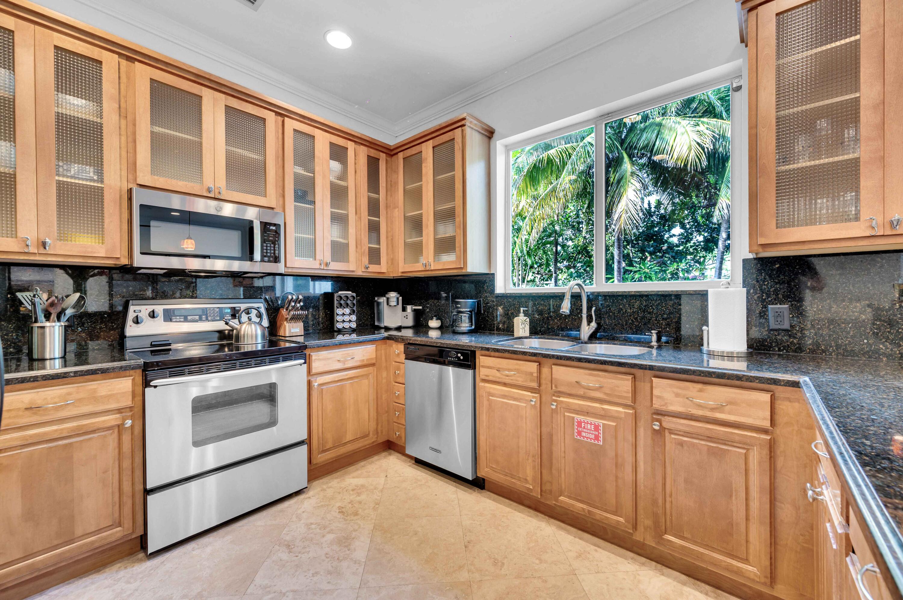 3315 NE 17th Fort Lauderdale, FL 33305