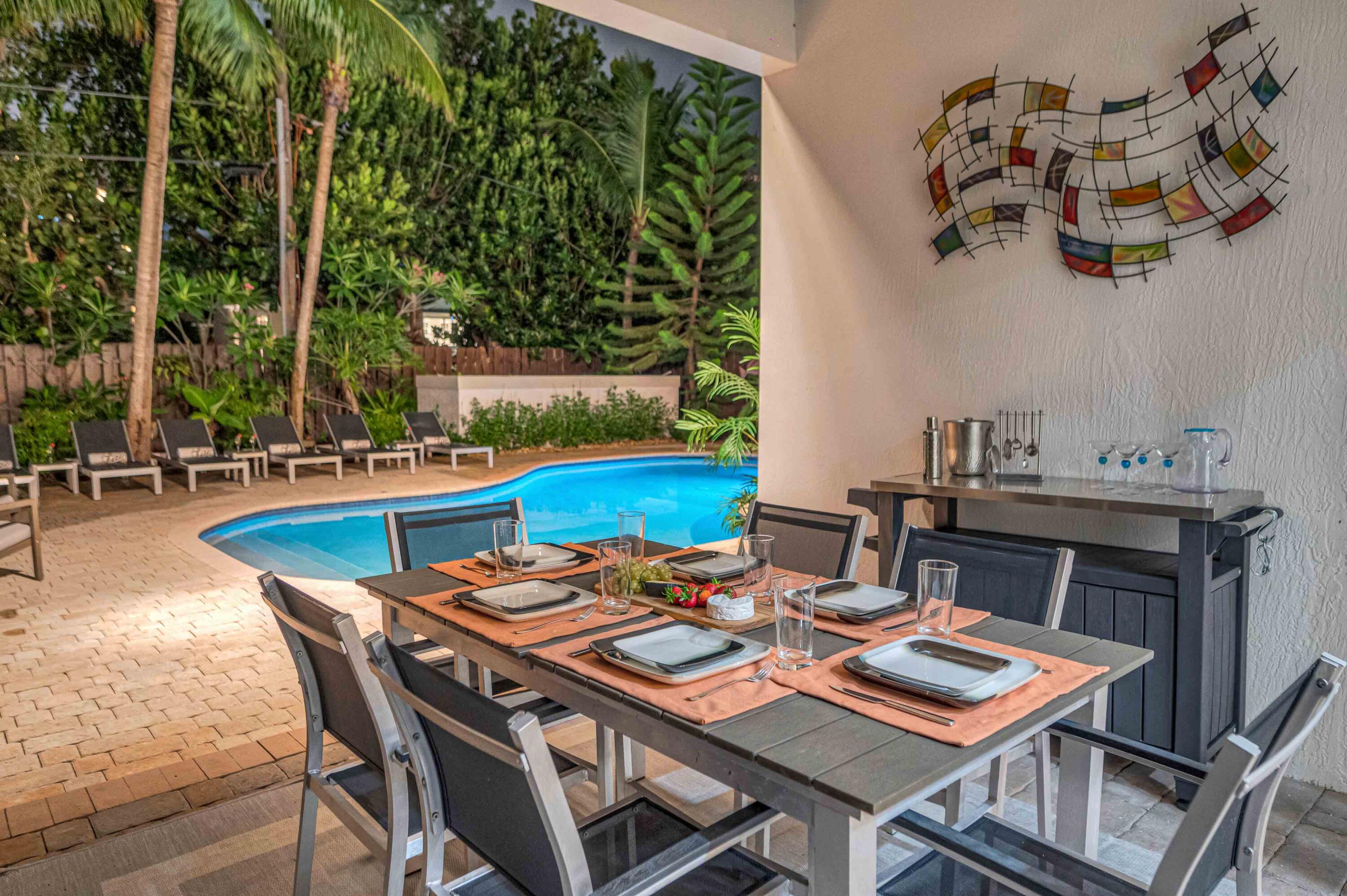 3315 NE 17th Fort Lauderdale, FL 33305