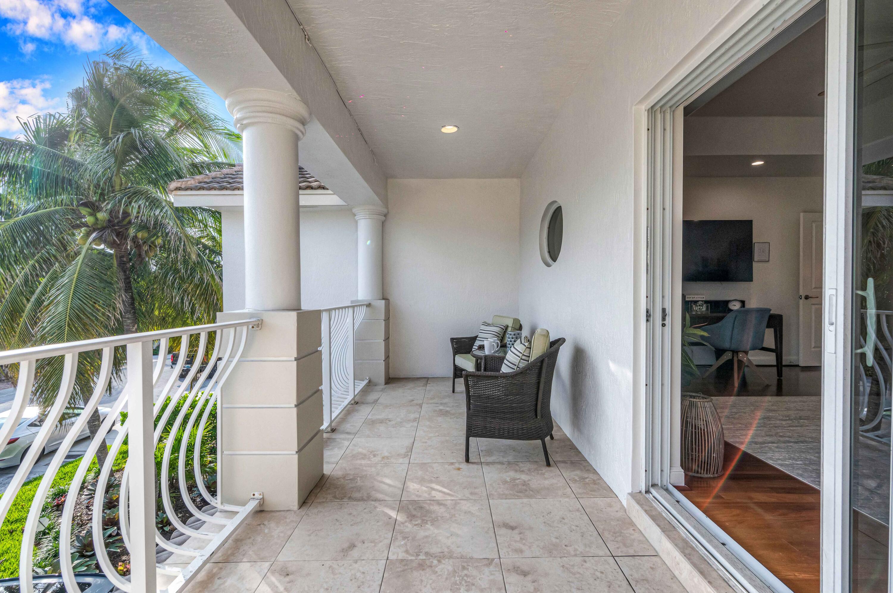 3315 NE 17th Fort Lauderdale, FL 33305