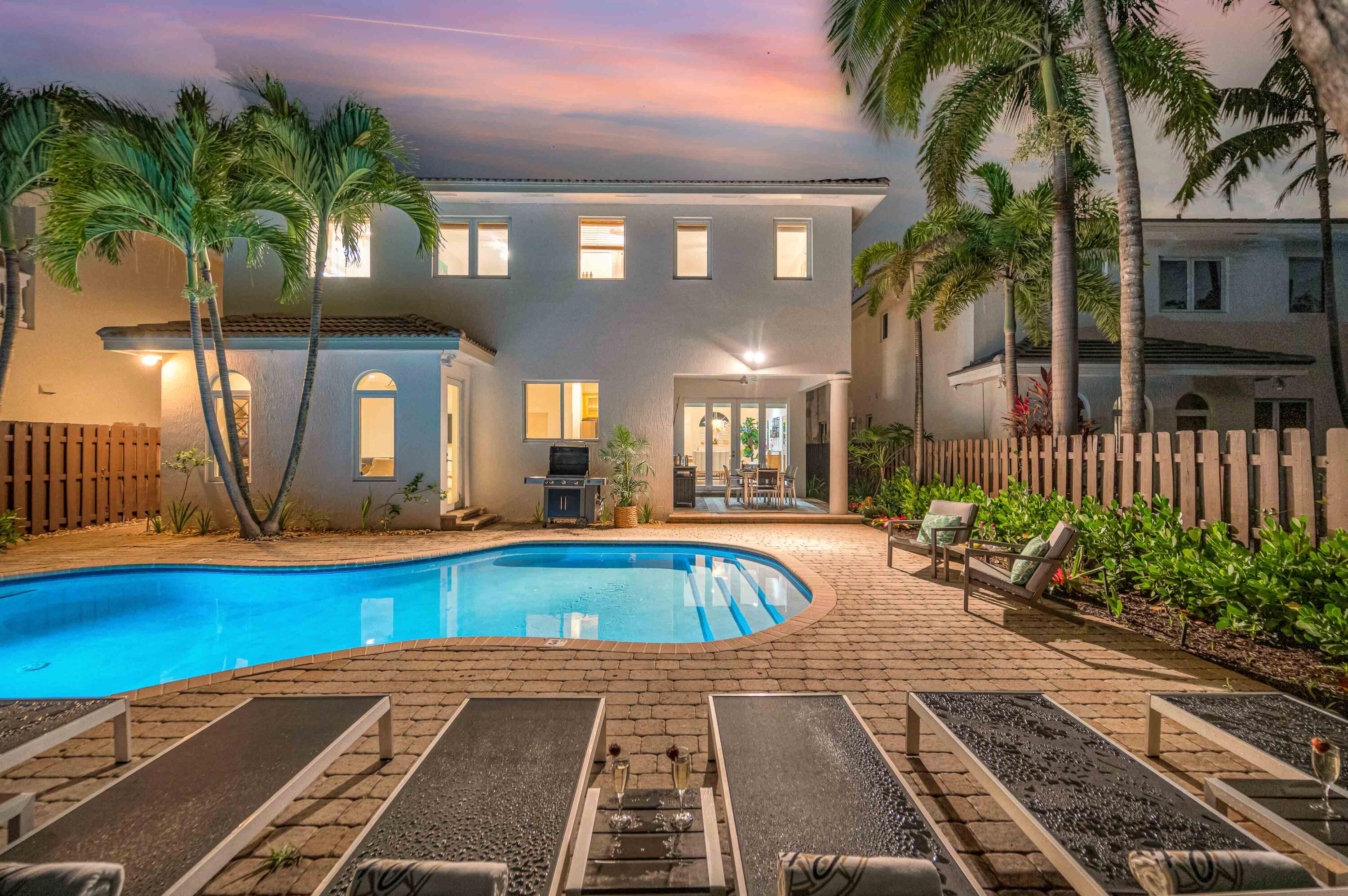 3315 NE 17th Fort Lauderdale, FL 33305