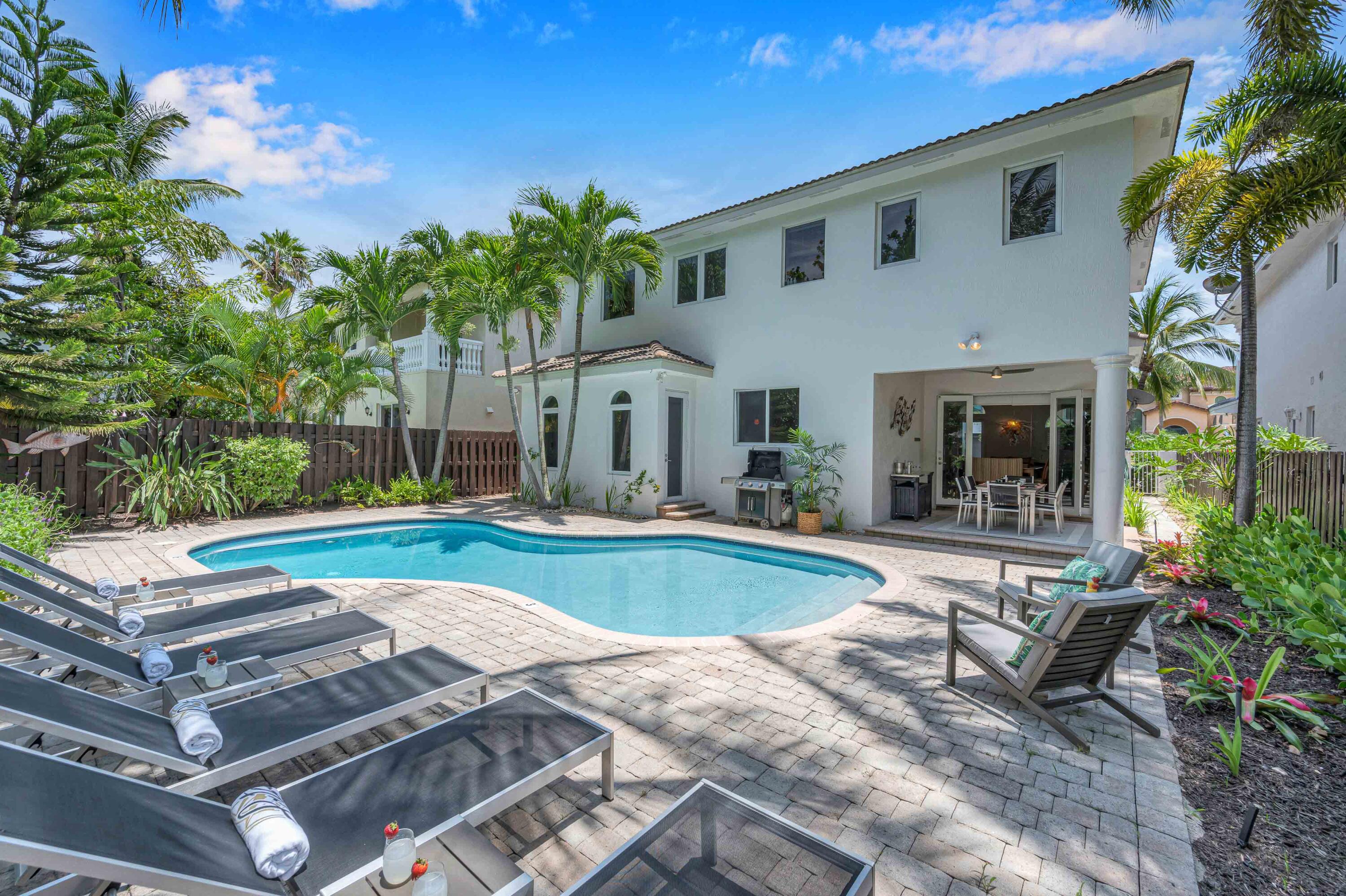 3315 NE 17th Fort Lauderdale, FL 33305