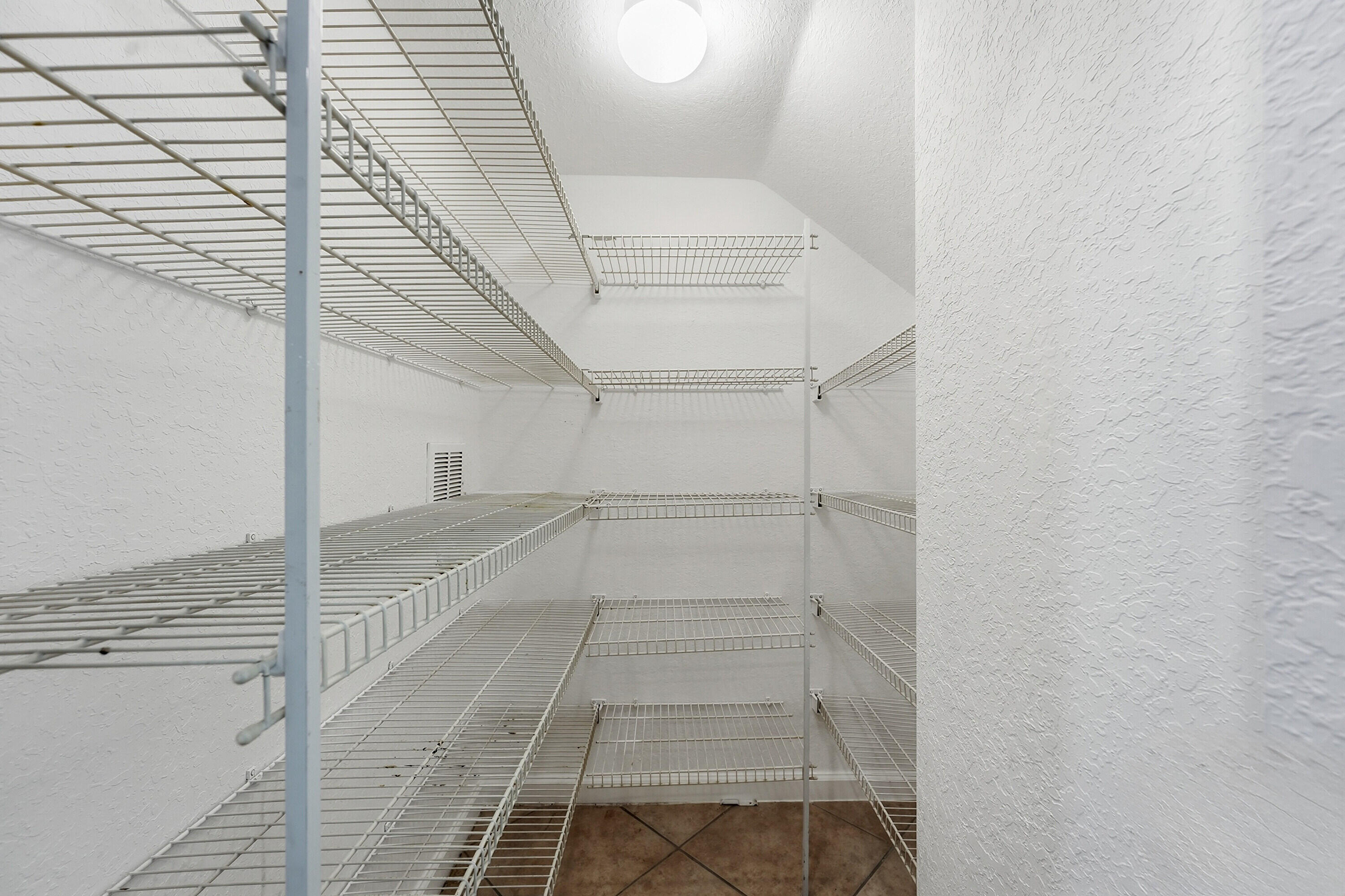 1275 Rosegate Riviera Beach, FL 33404