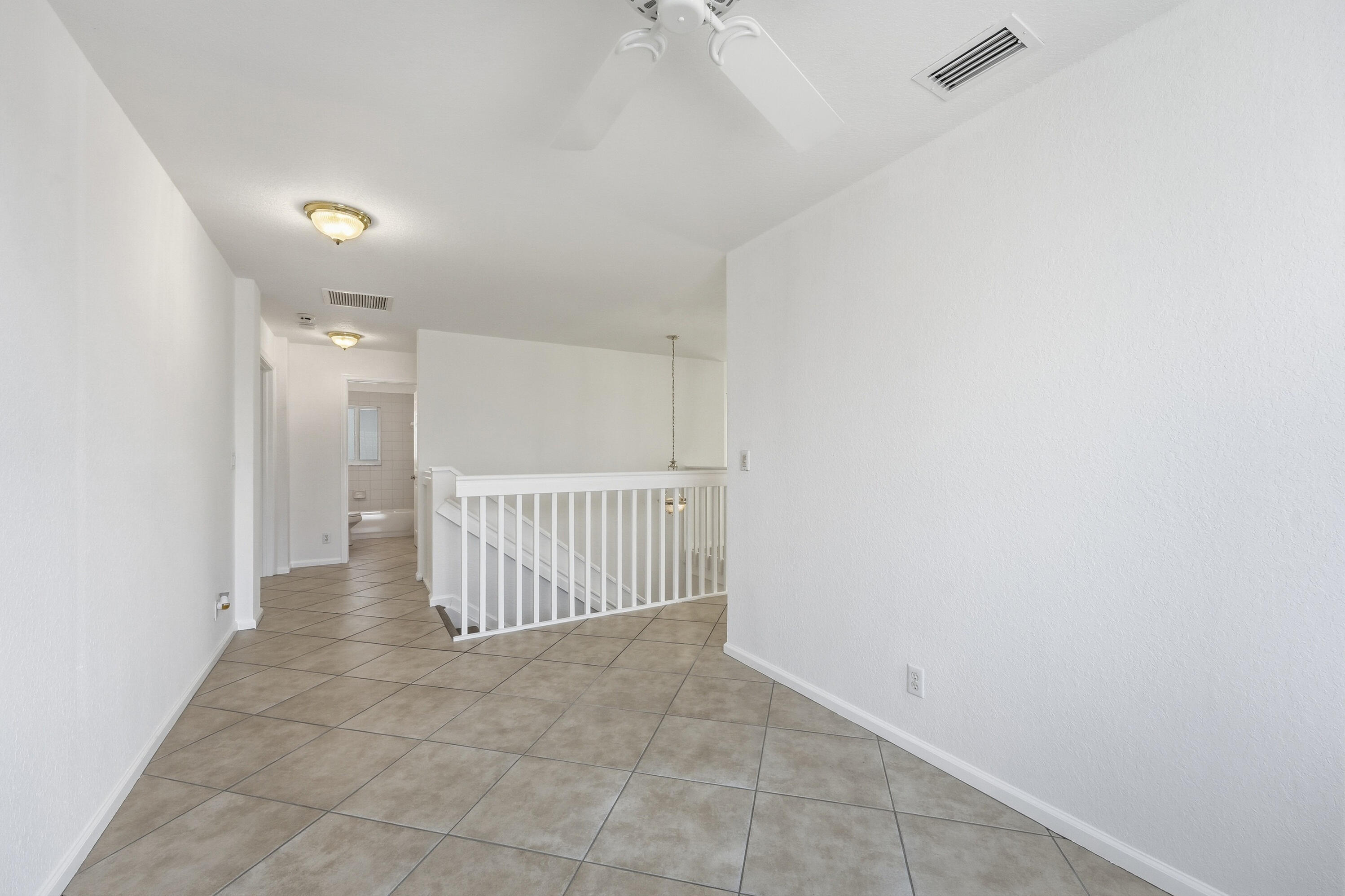 1275 Rosegate Riviera Beach, FL 33404