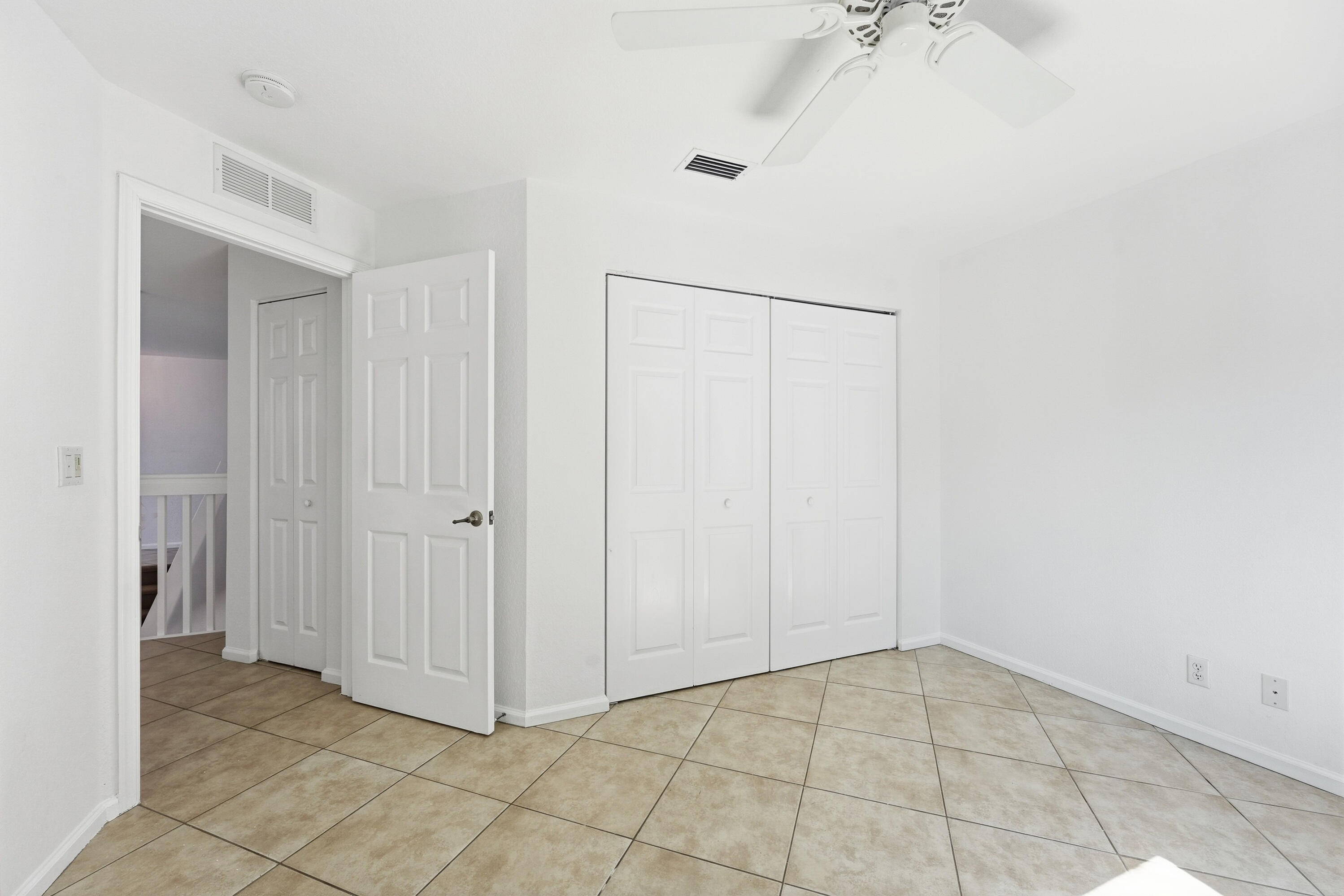 1275 Rosegate Riviera Beach, FL 33404