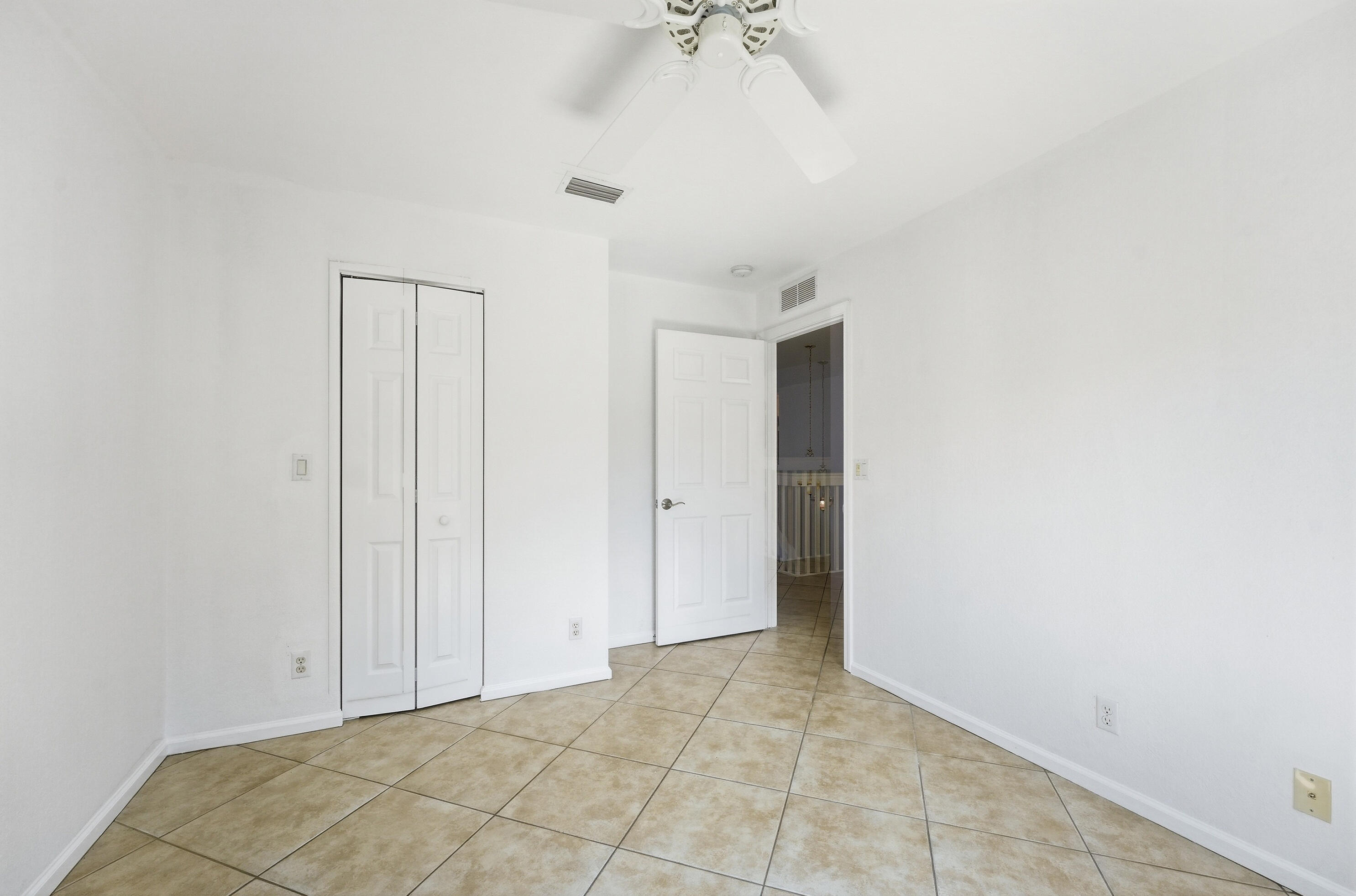 1275 Rosegate Riviera Beach, FL 33404