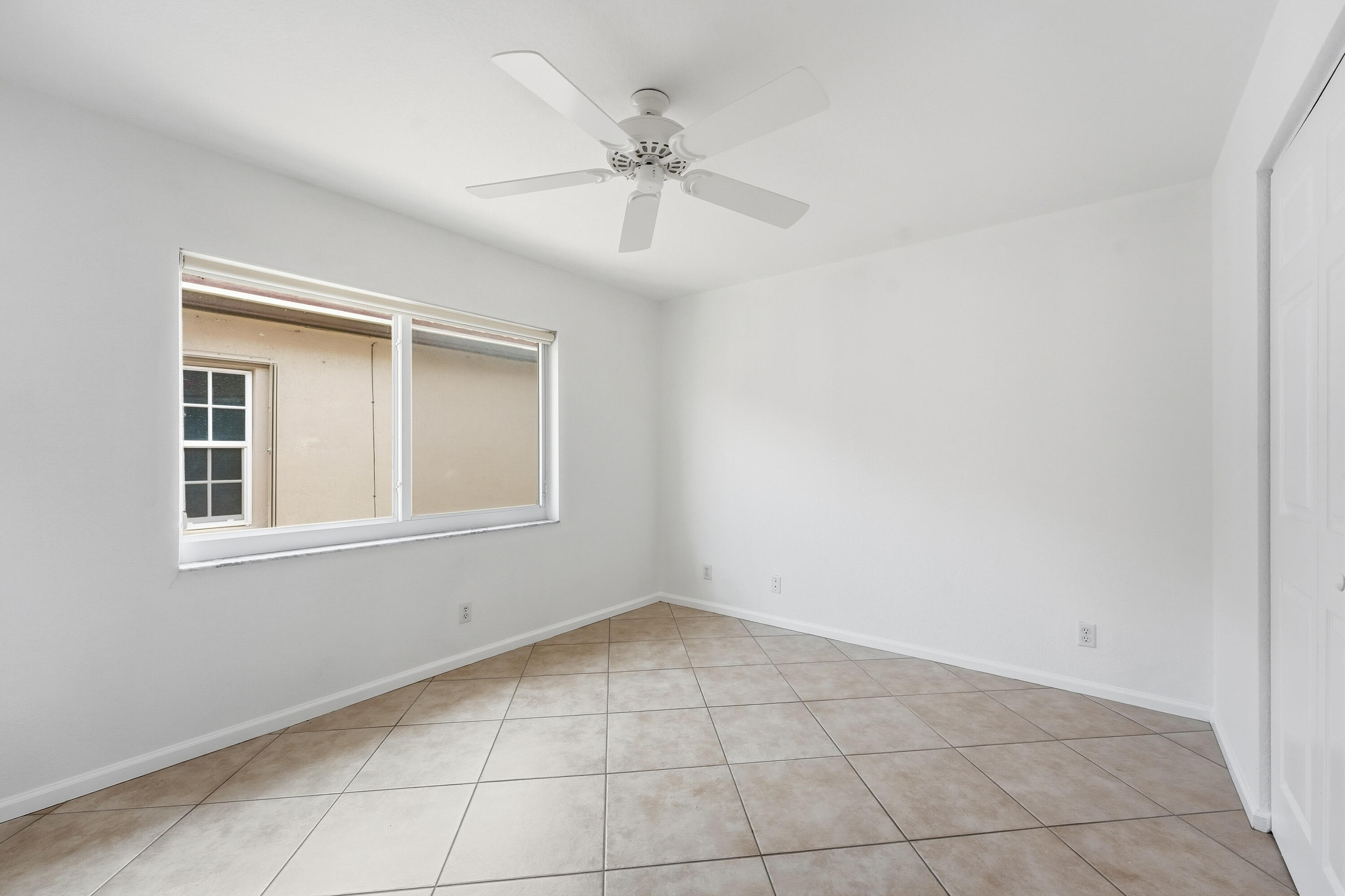 1275 Rosegate Riviera Beach, FL 33404