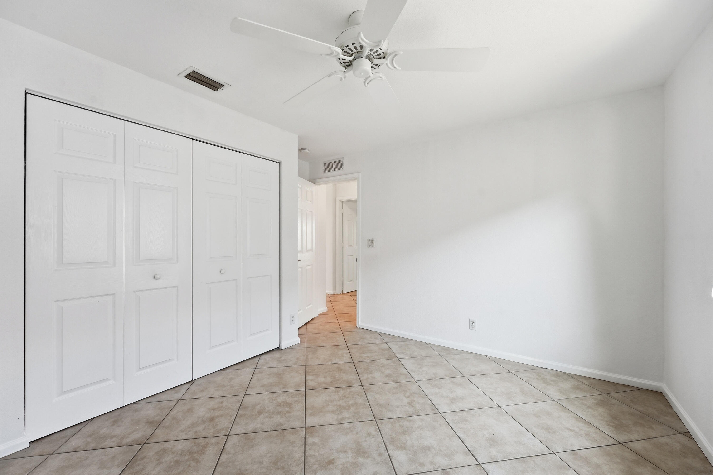 1275 Rosegate Riviera Beach, FL 33404