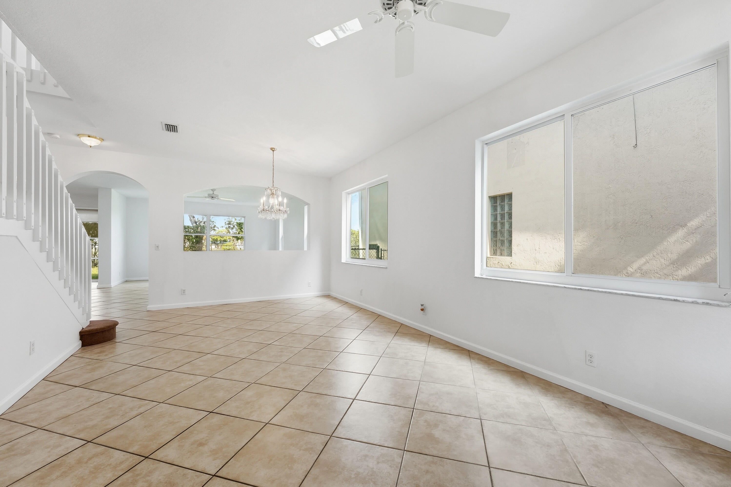 1275 Rosegate Riviera Beach, FL 33404