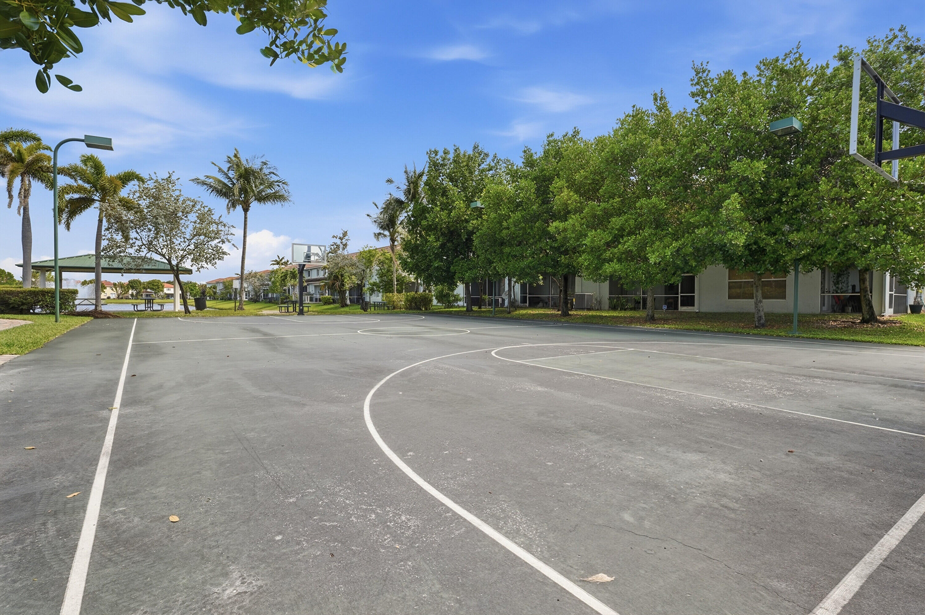 1275 Rosegate Riviera Beach, FL 33404