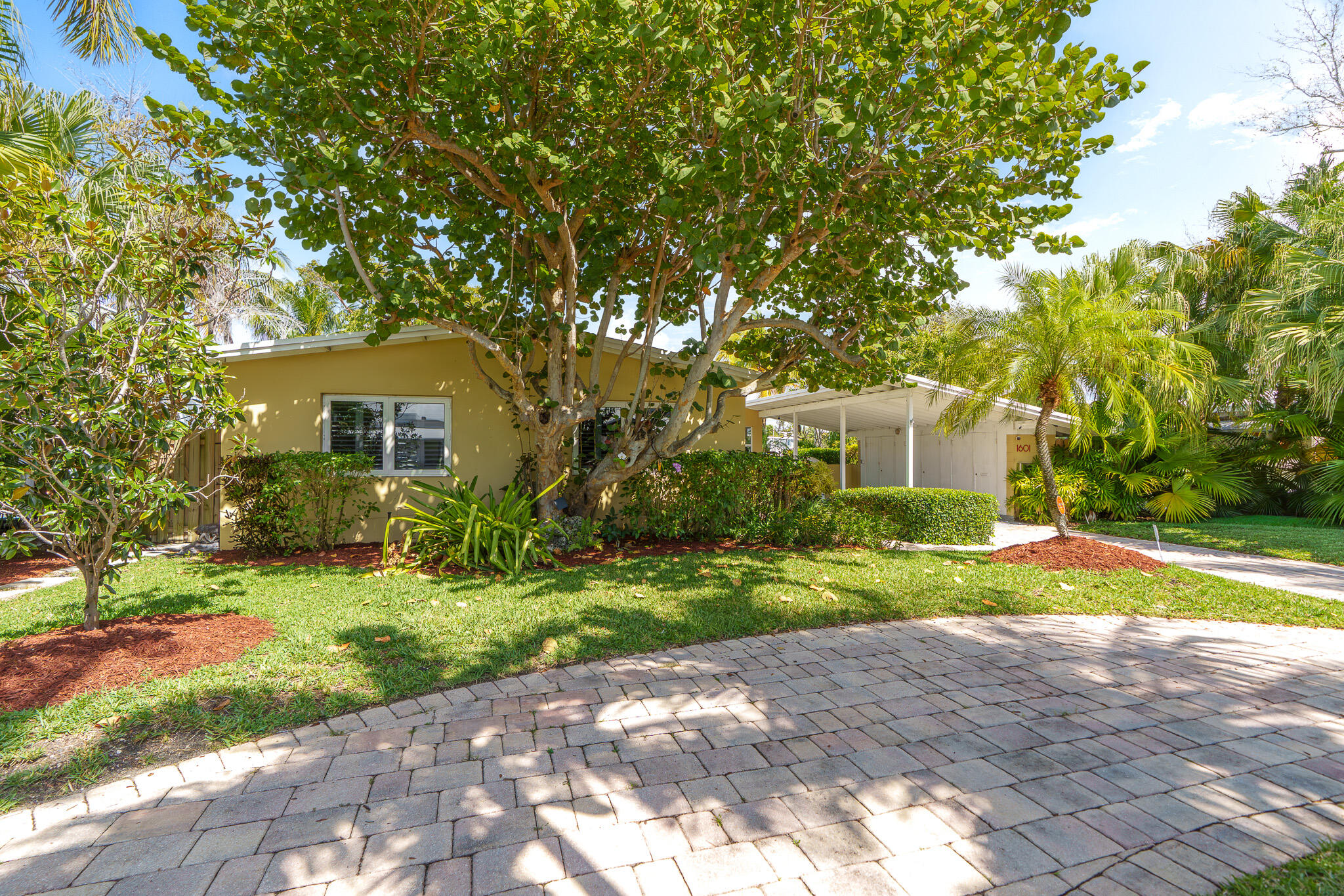 1601 SE 12th Fort Lauderdale, FL 33316