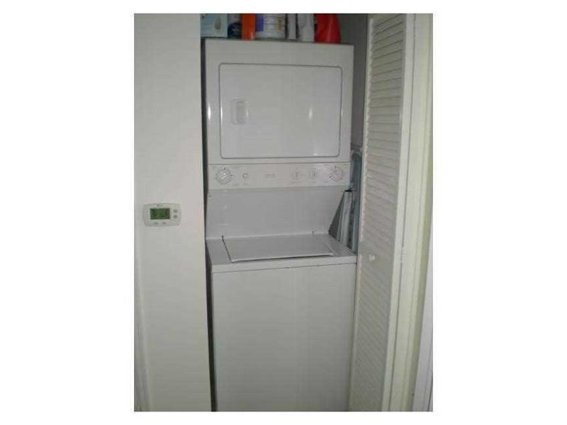 951 Brickell #701 Miami, FL 33131