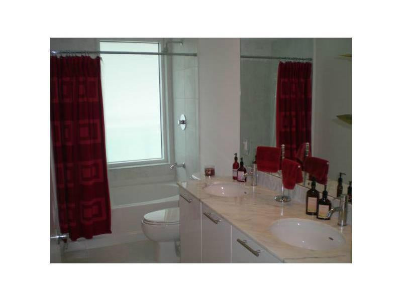 951 Brickell #701 Miami, FL 33131
