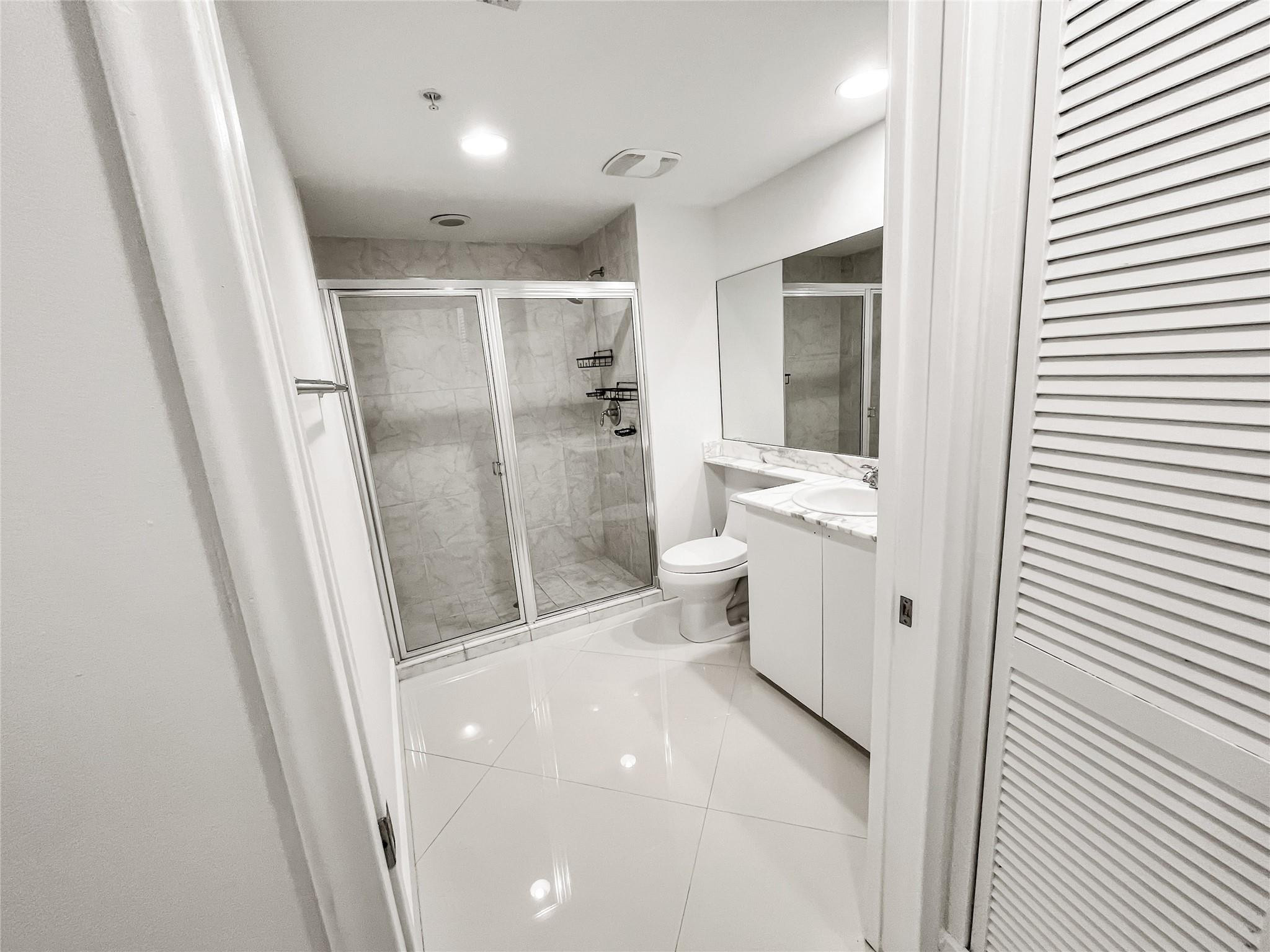 image The Venture at Aventura8
