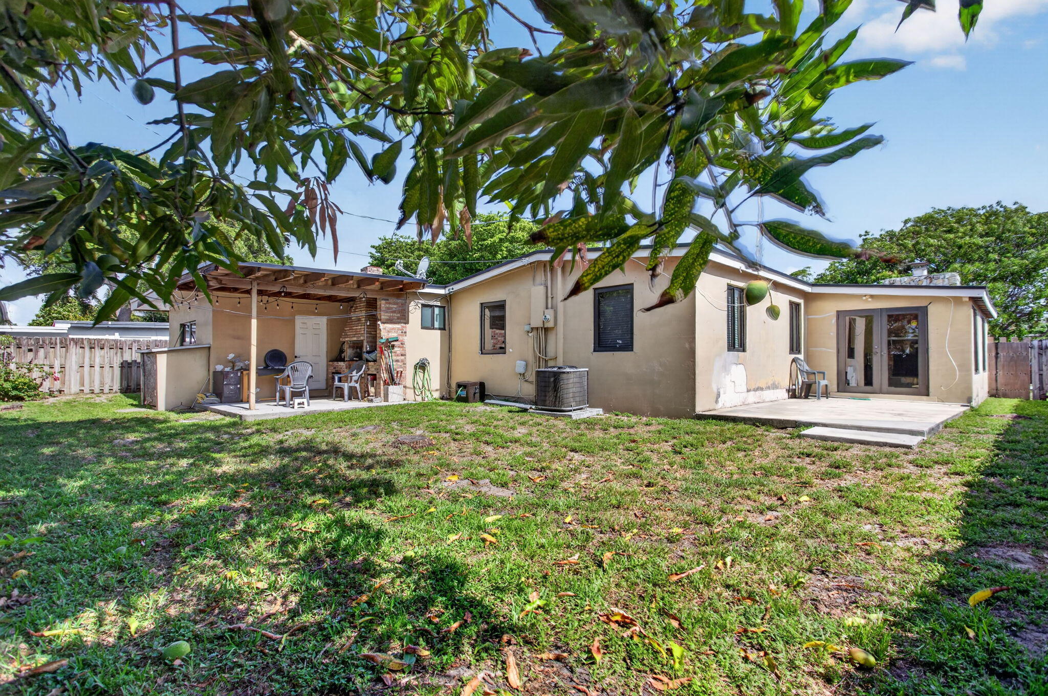 1914 NE 53rd Pompano Beach, FL 33064