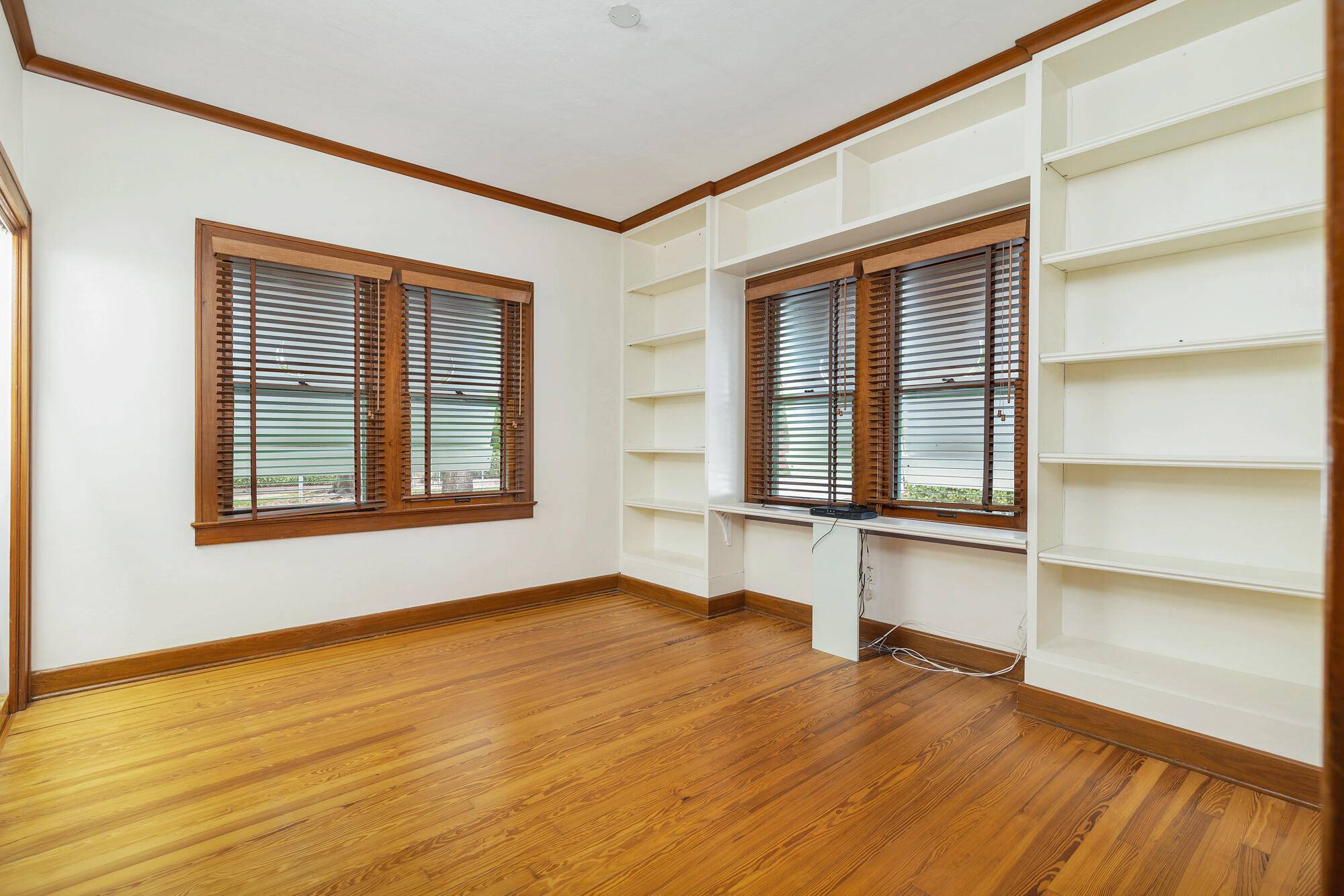 800 Kanuga West Palm Beach, FL 33401